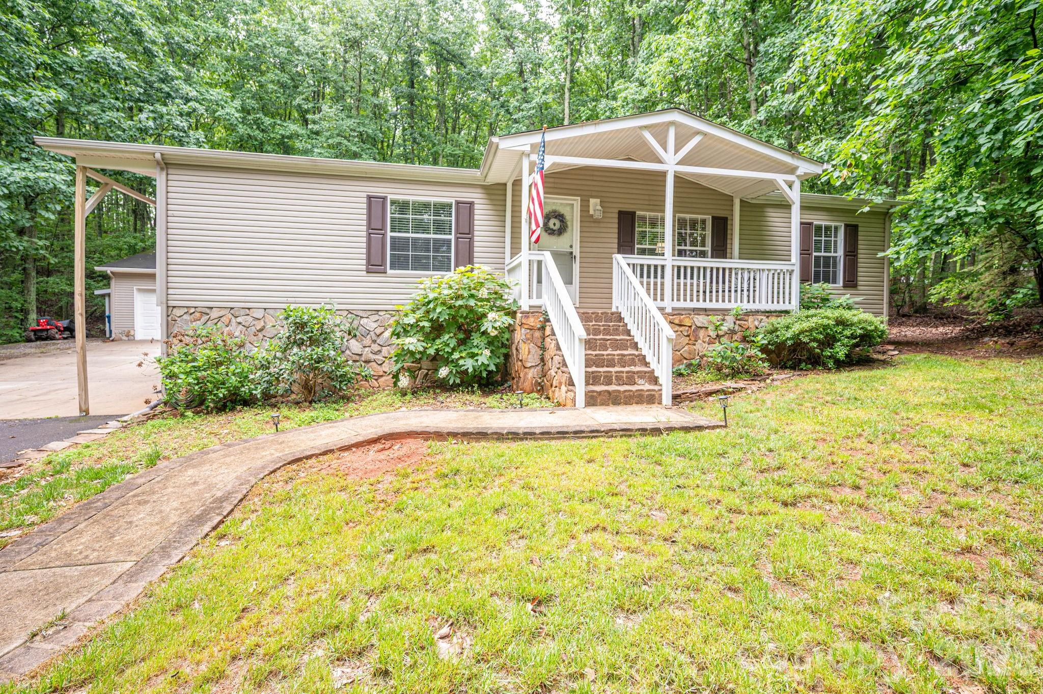 5043 Pebble Stone Road — Maiden