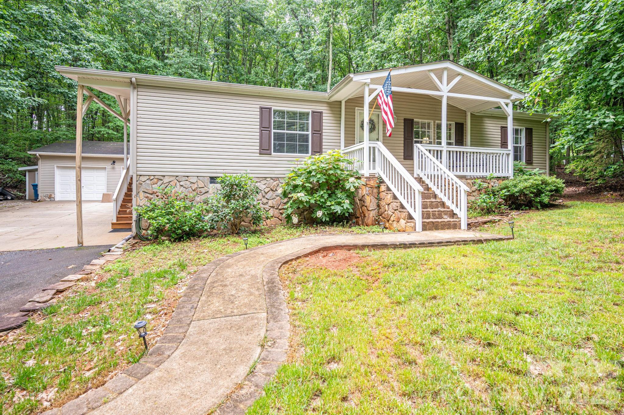 5043 Pebble Stone Road — Maiden