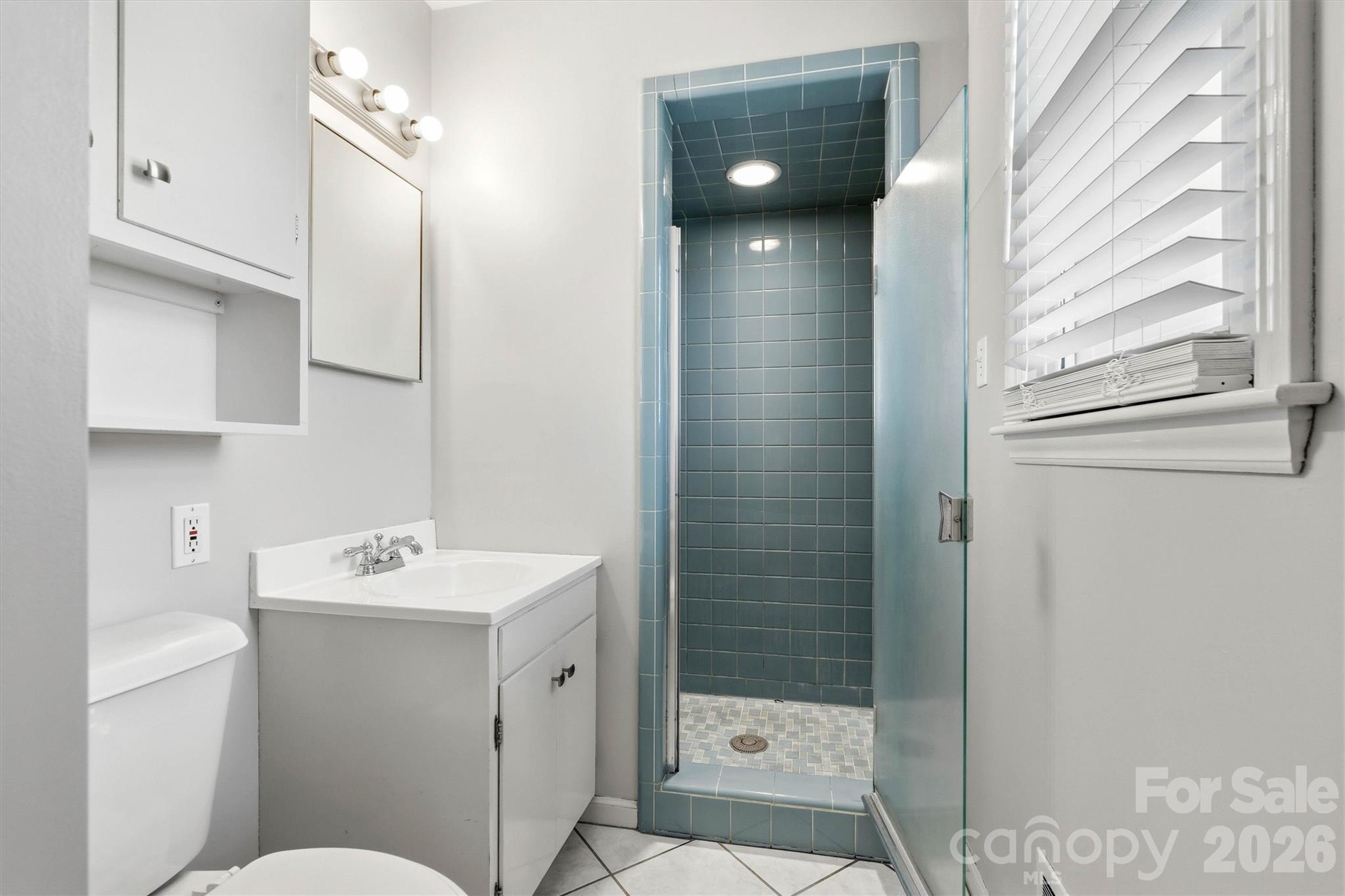 226 28th Avenue Place NE — Hickory