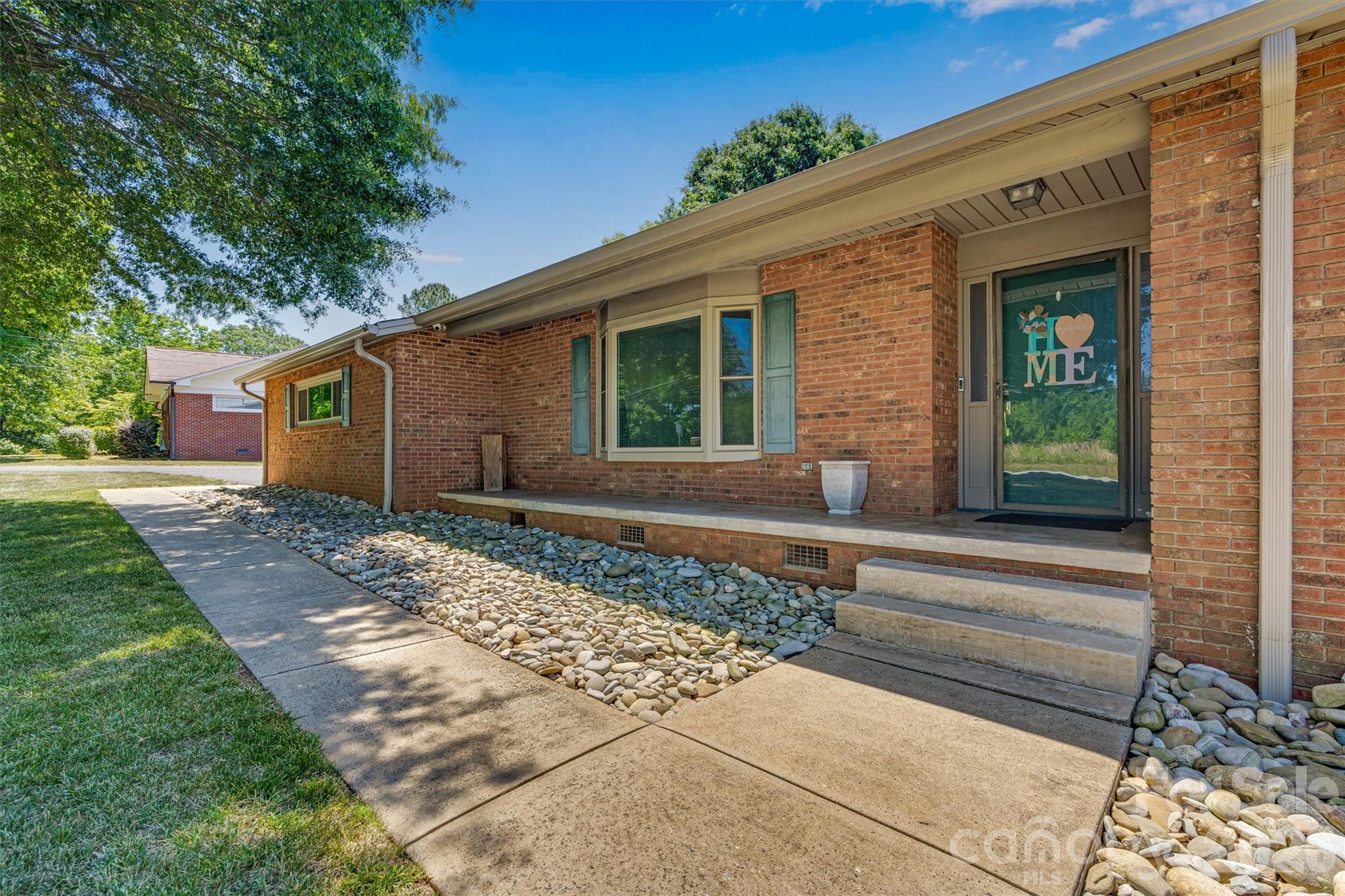 226 28th Avenue Place NE — Hickory