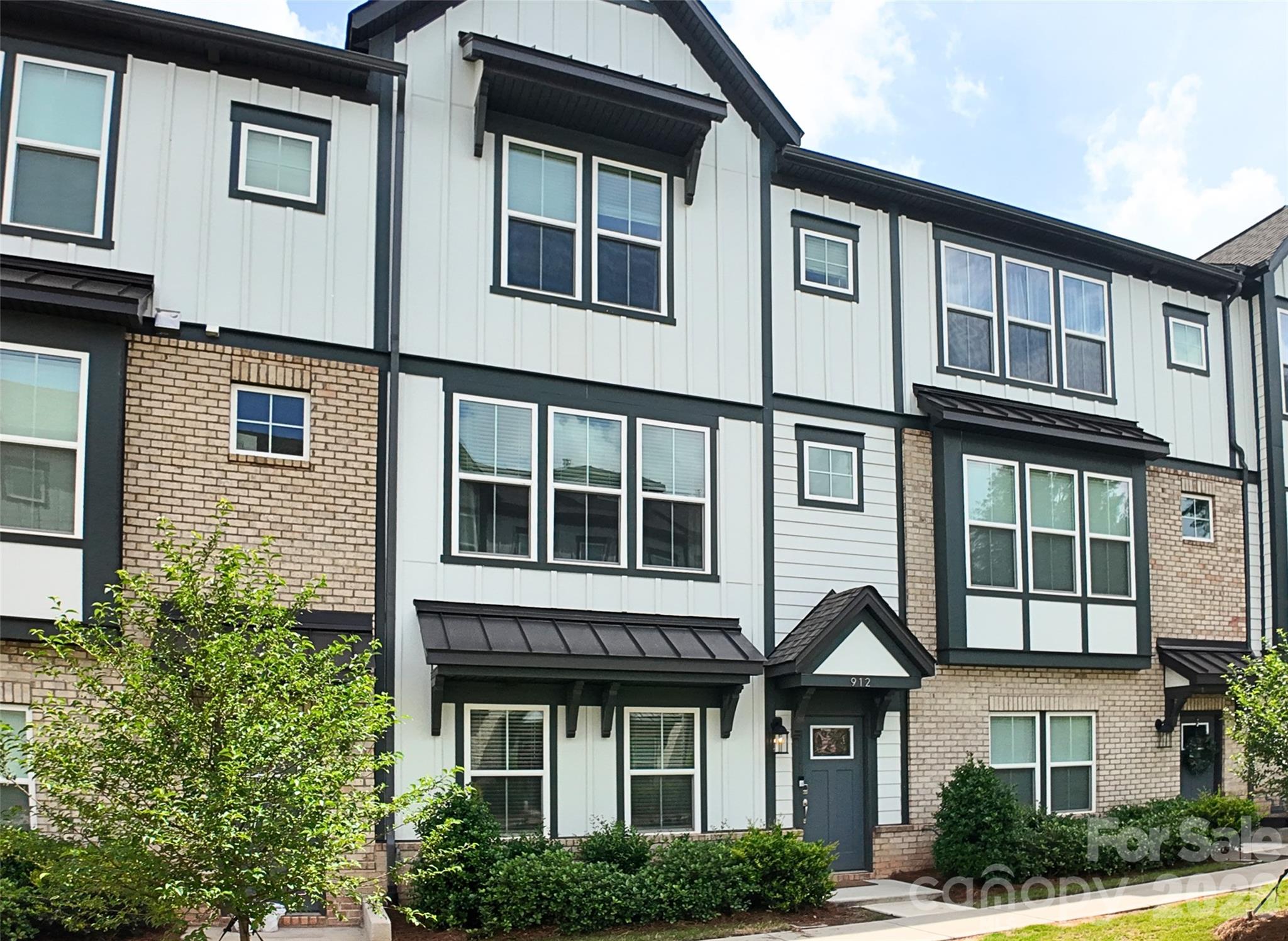 912 Mary Max Drive — Davidson