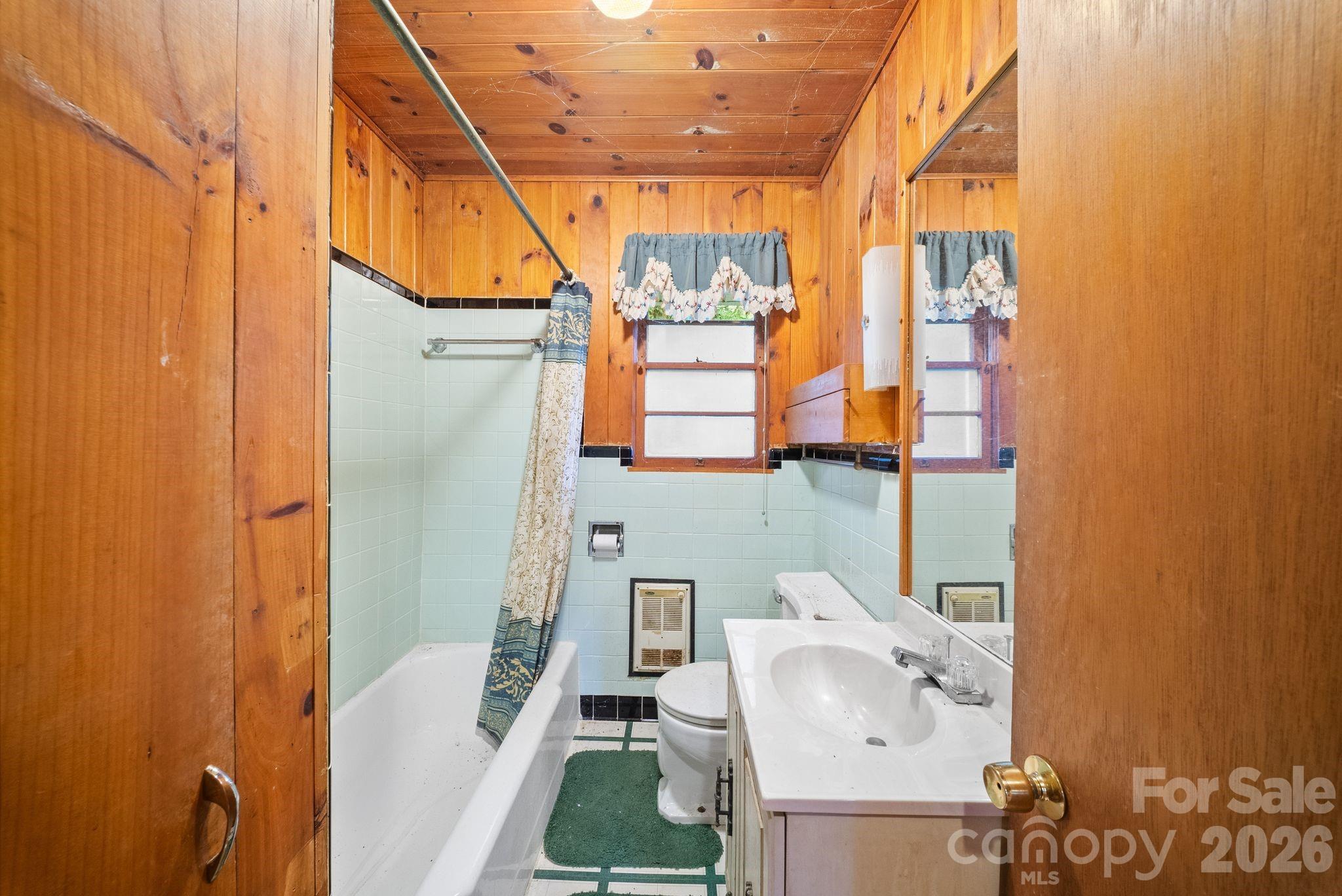 65 Gurney Franklin Road — Newland