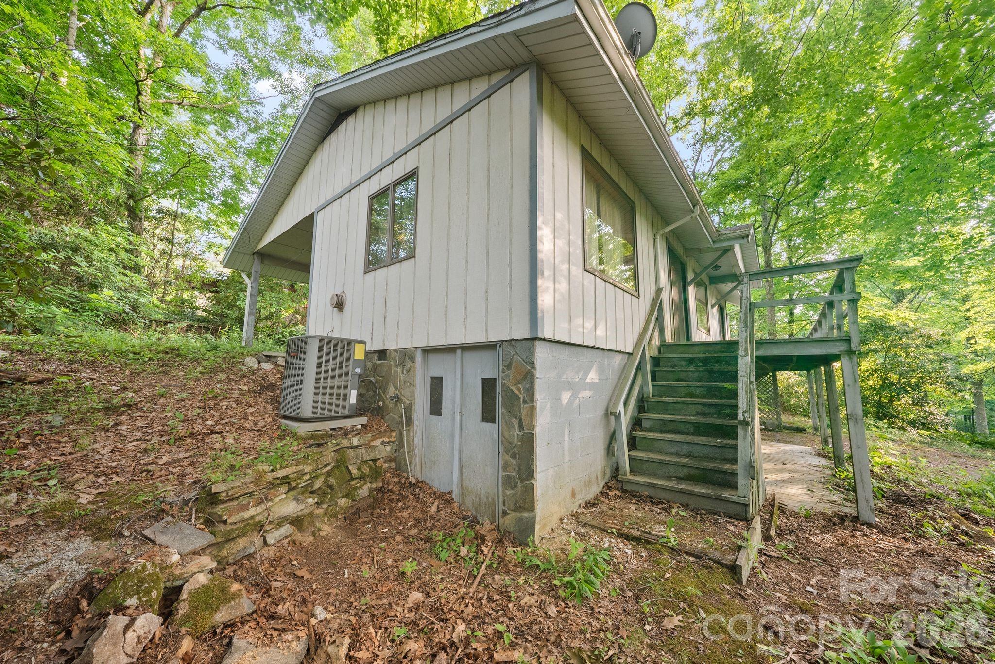 65 Gurney Franklin Road — Newland