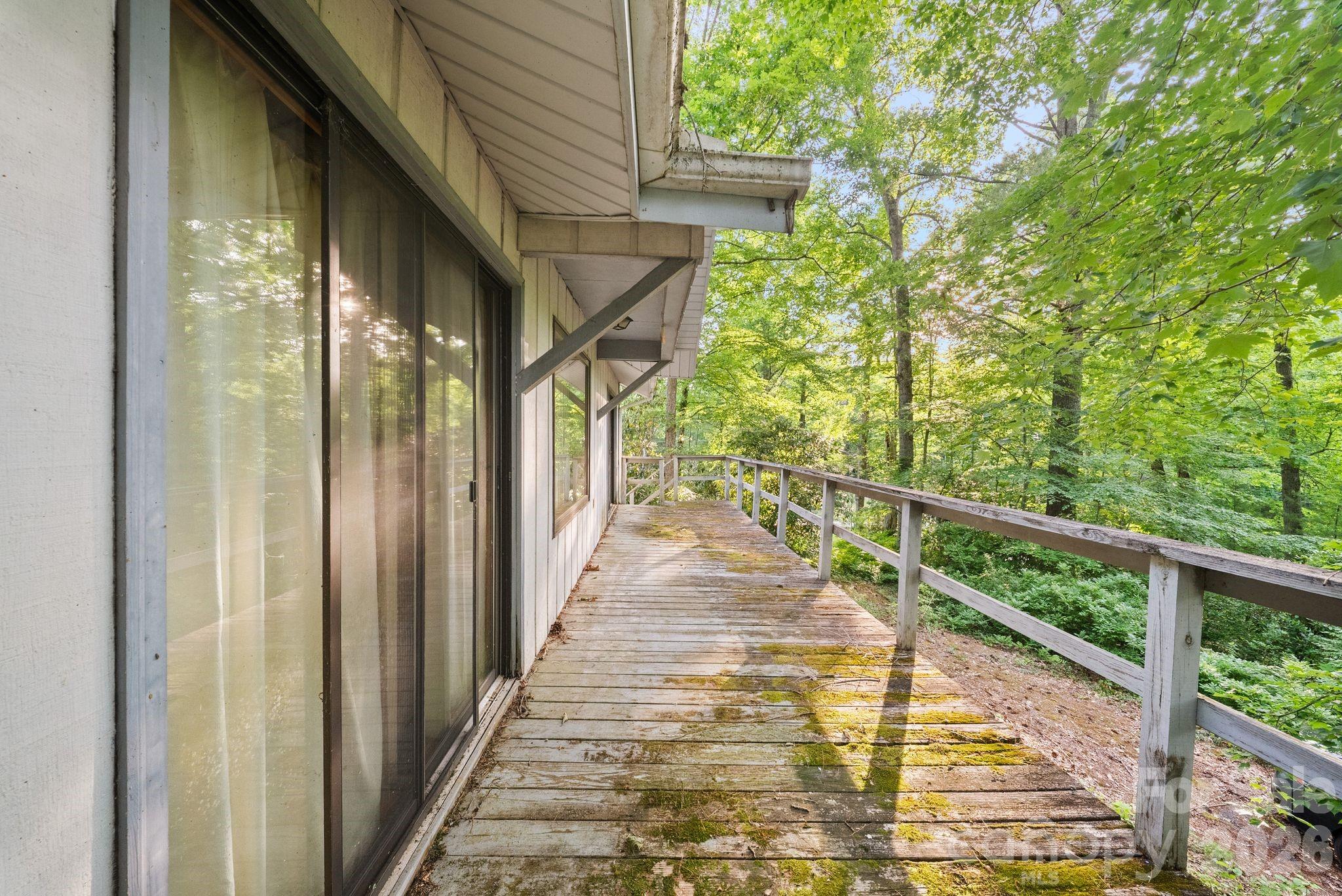 65 Gurney Franklin Road — Newland