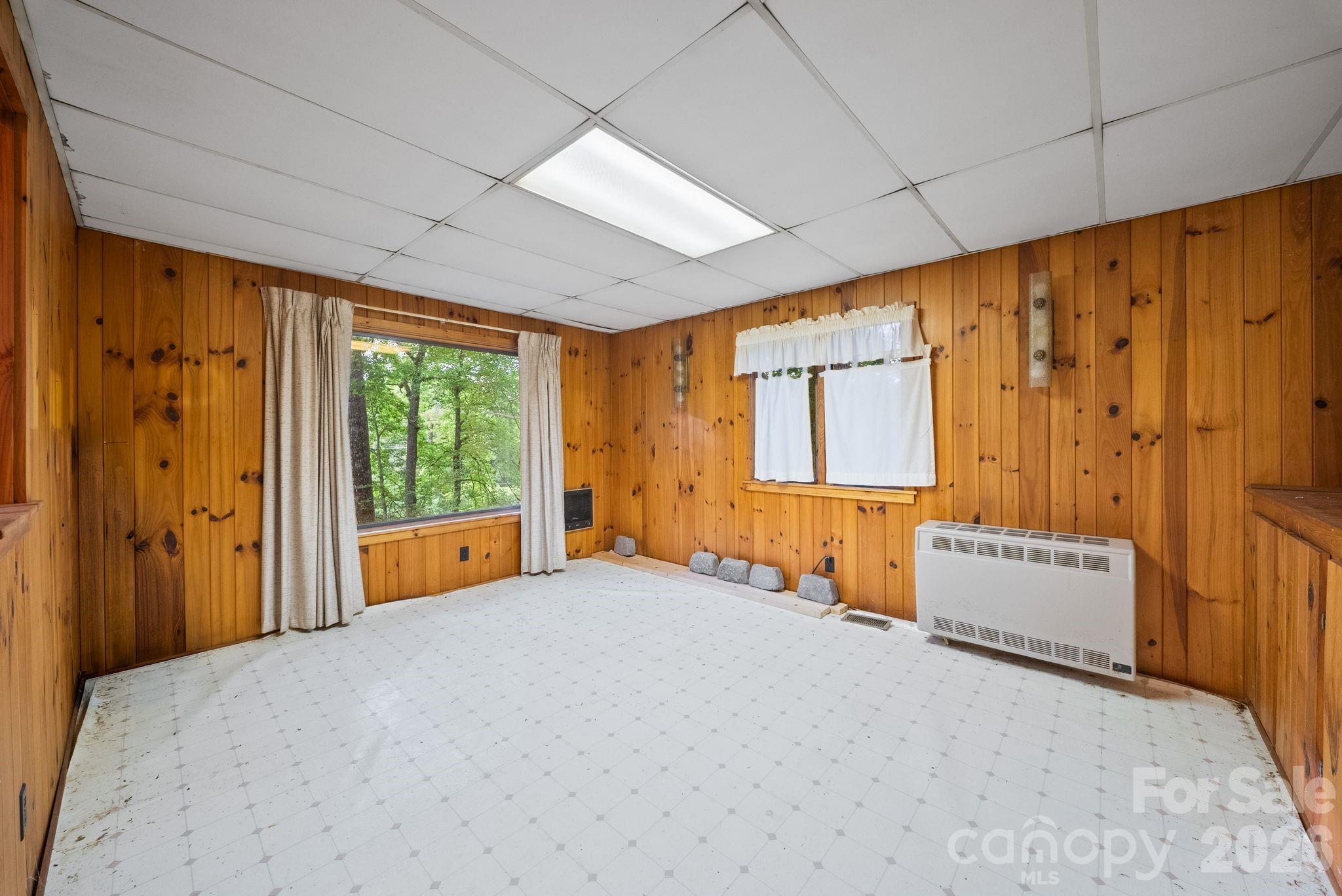 65 Gurney Franklin Road — Newland