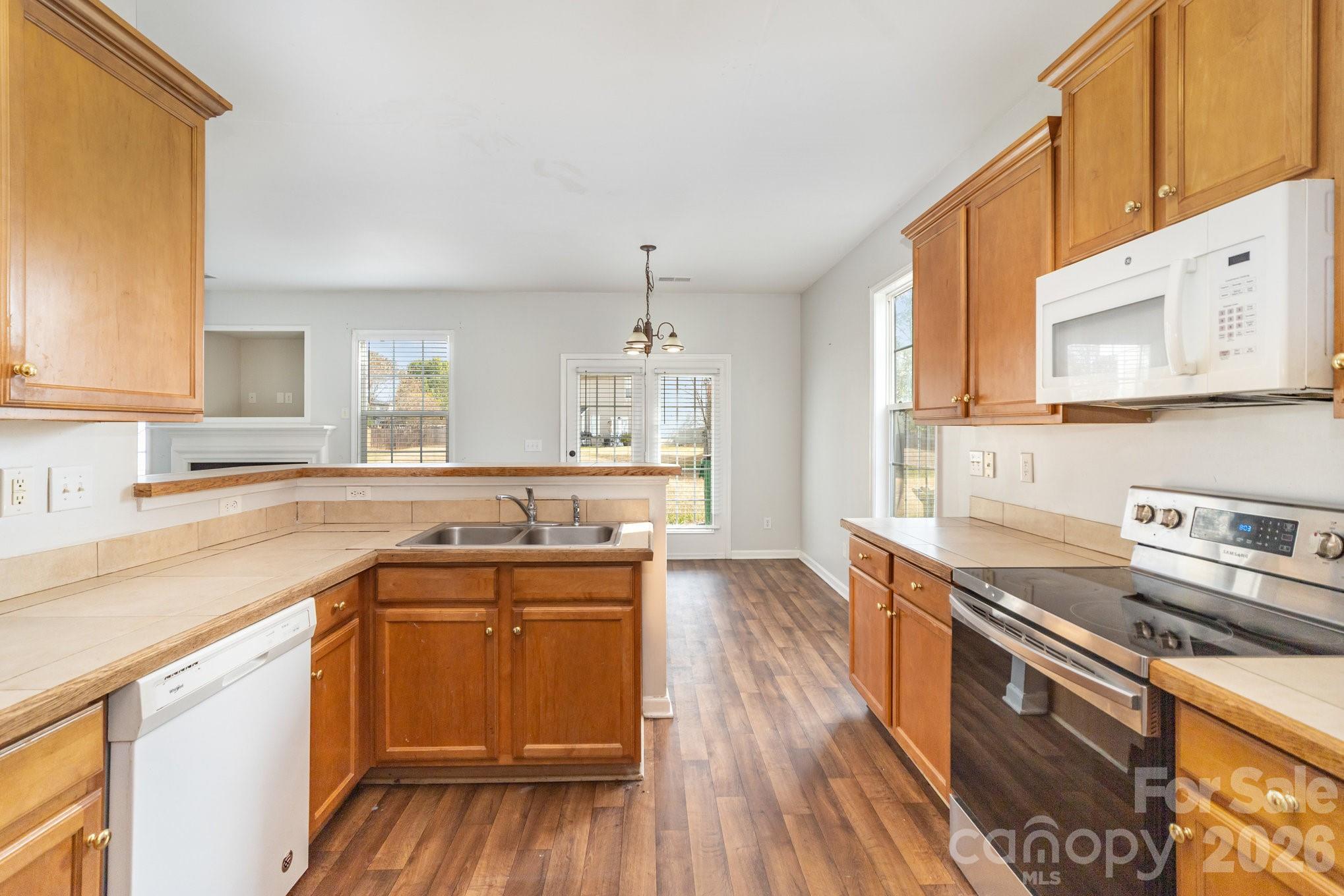 14413 Asheton Creek Drive — Charlotte