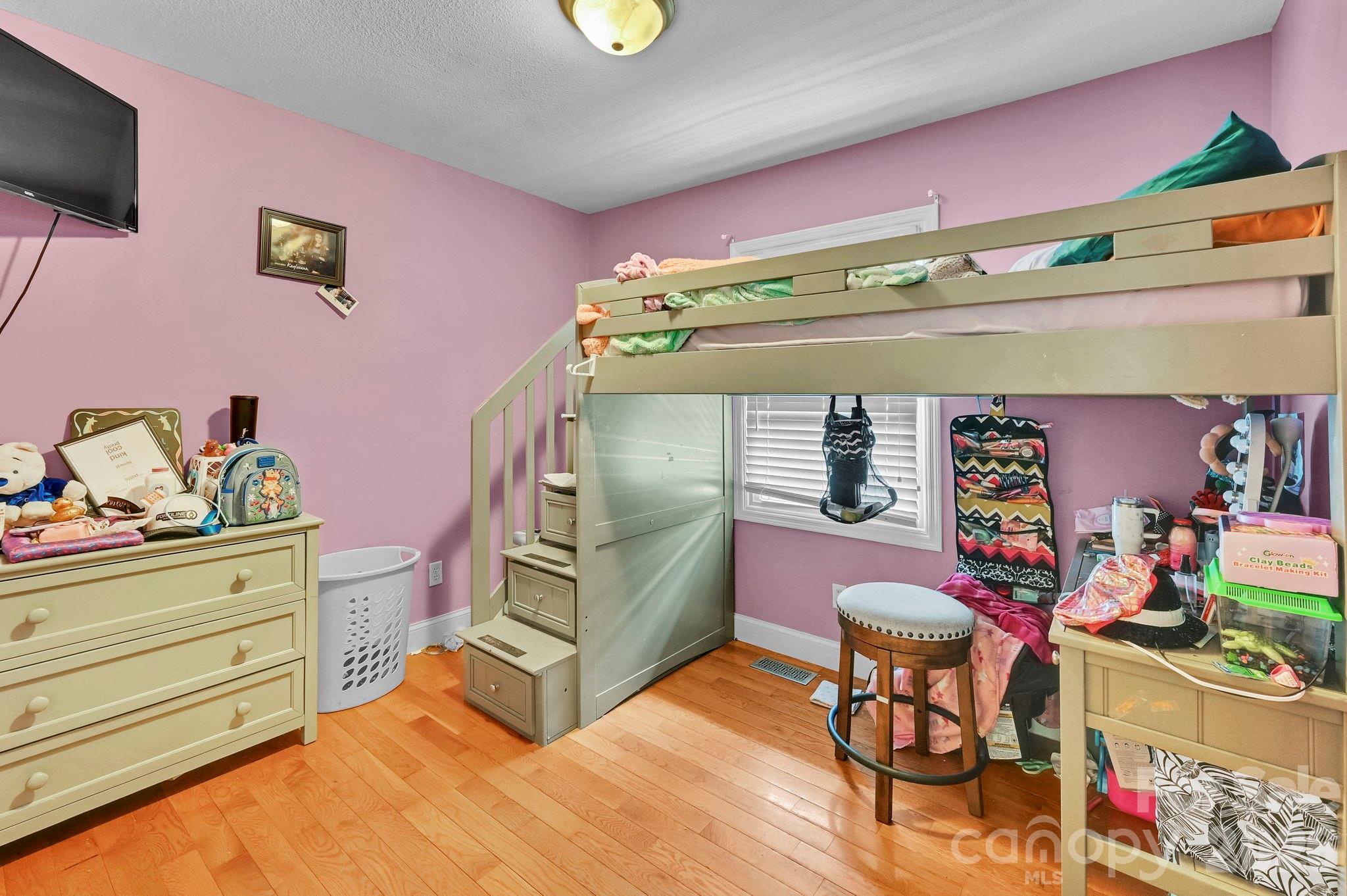 11 Greenwood Acres Drive — Mills River