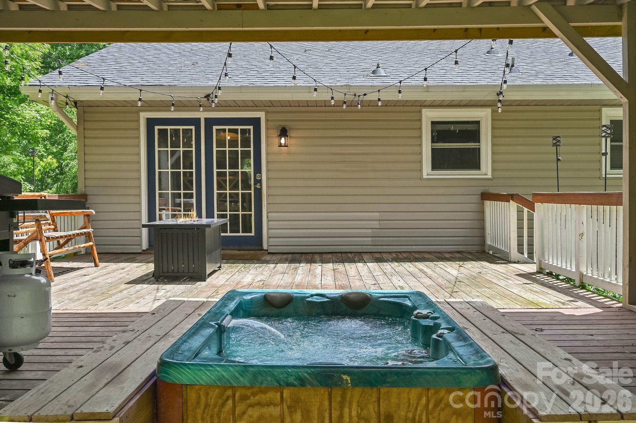 11 Greenwood Acres Drive — Mills River