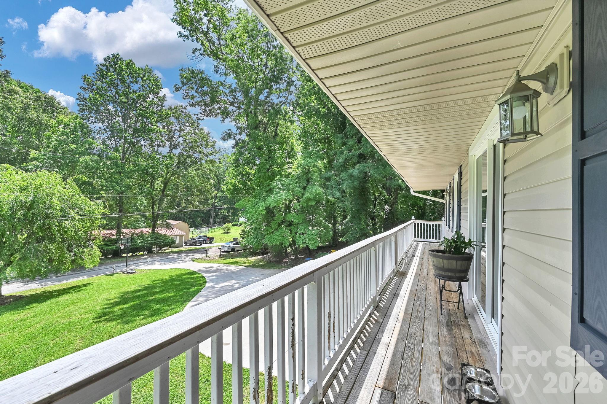 11 Greenwood Acres Drive — Mills River