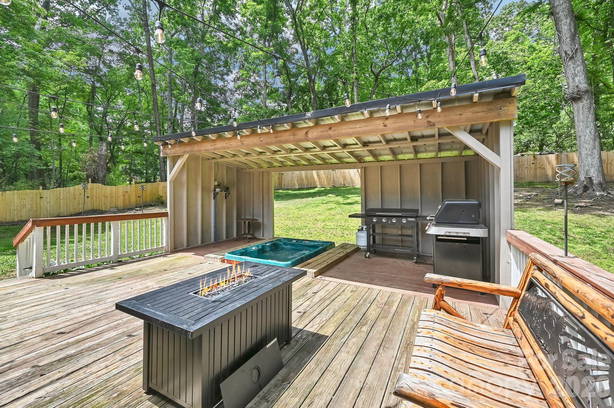 11 Greenwood Acres Drive — Mills River