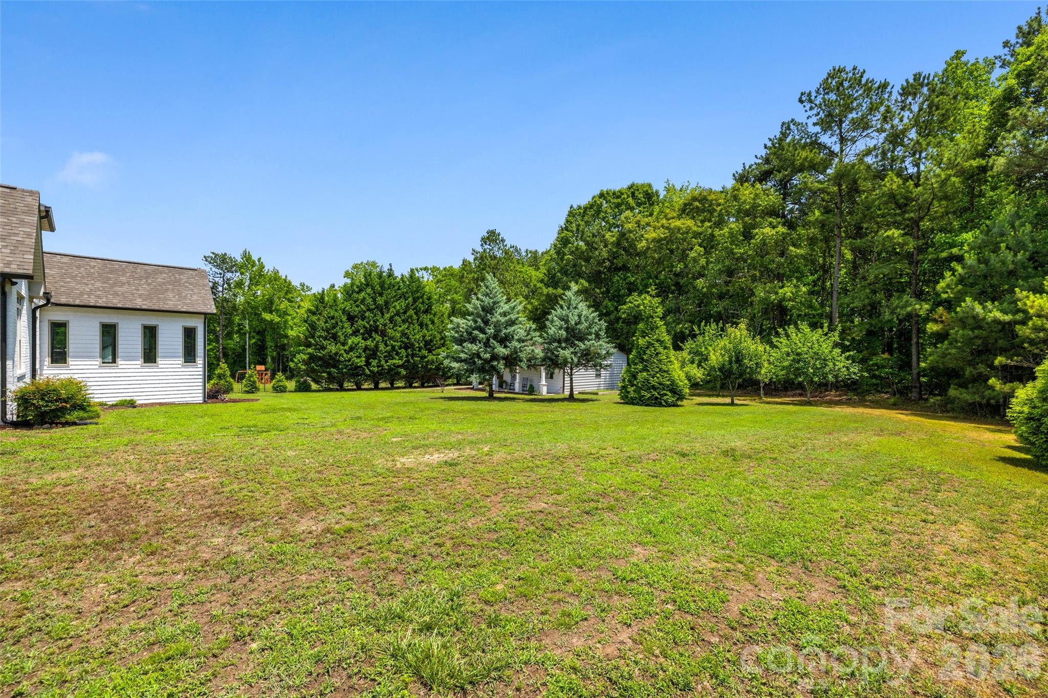 2015 Pierson Drive — Lancaster