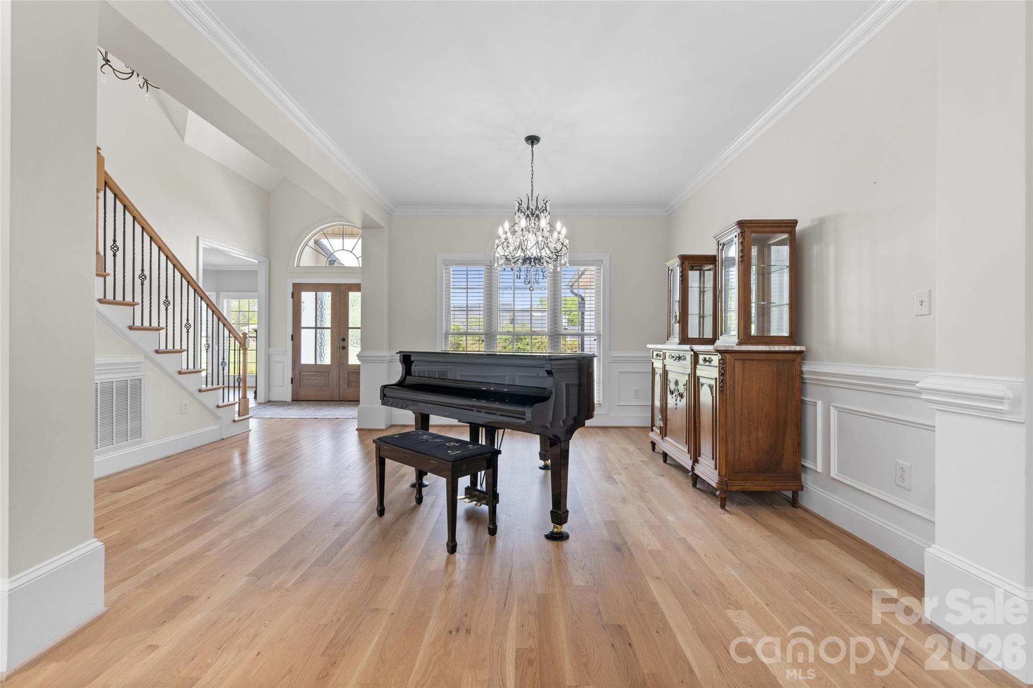 2015 Pierson Drive — Lancaster