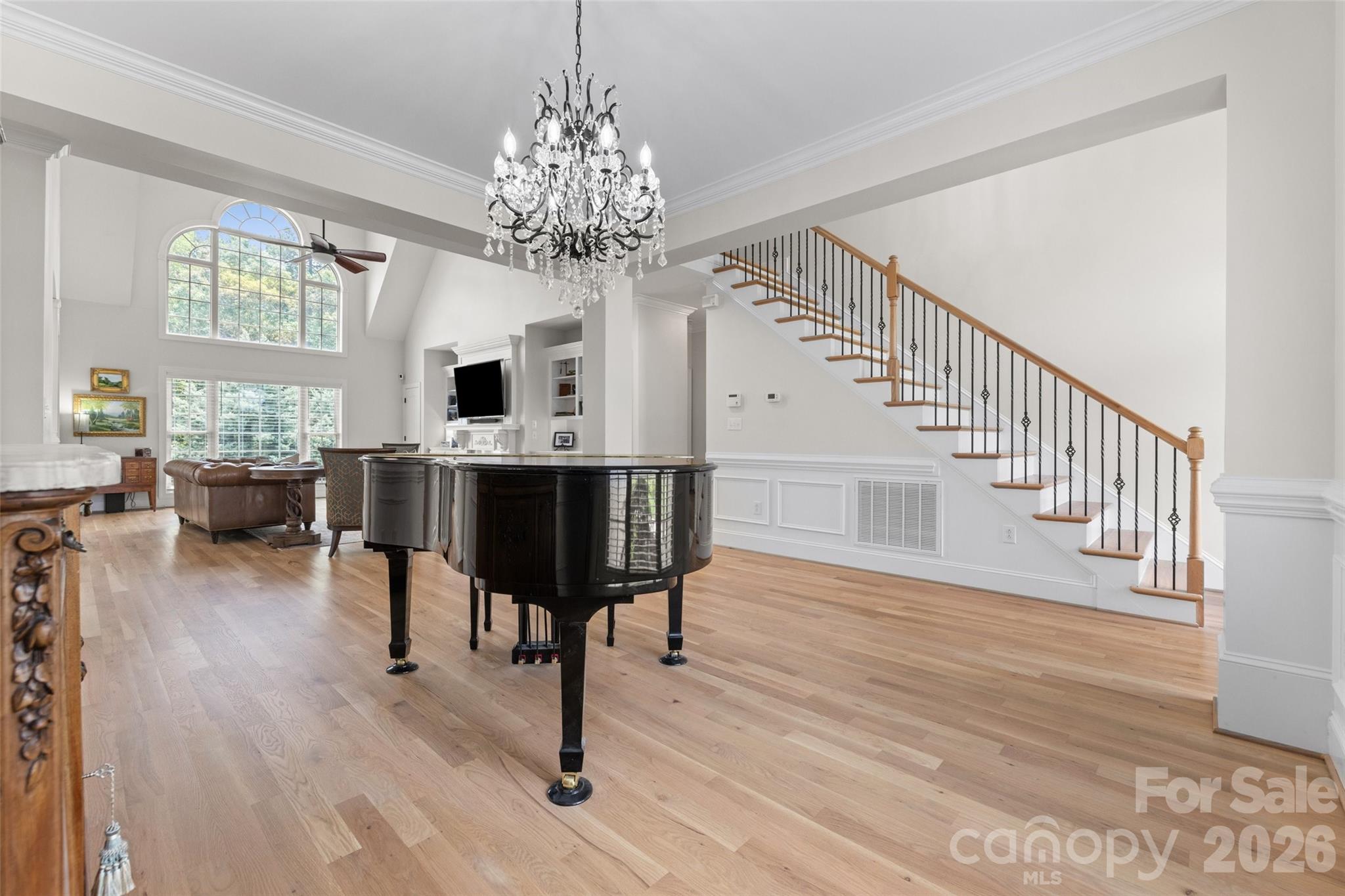 2015 Pierson Drive — Lancaster