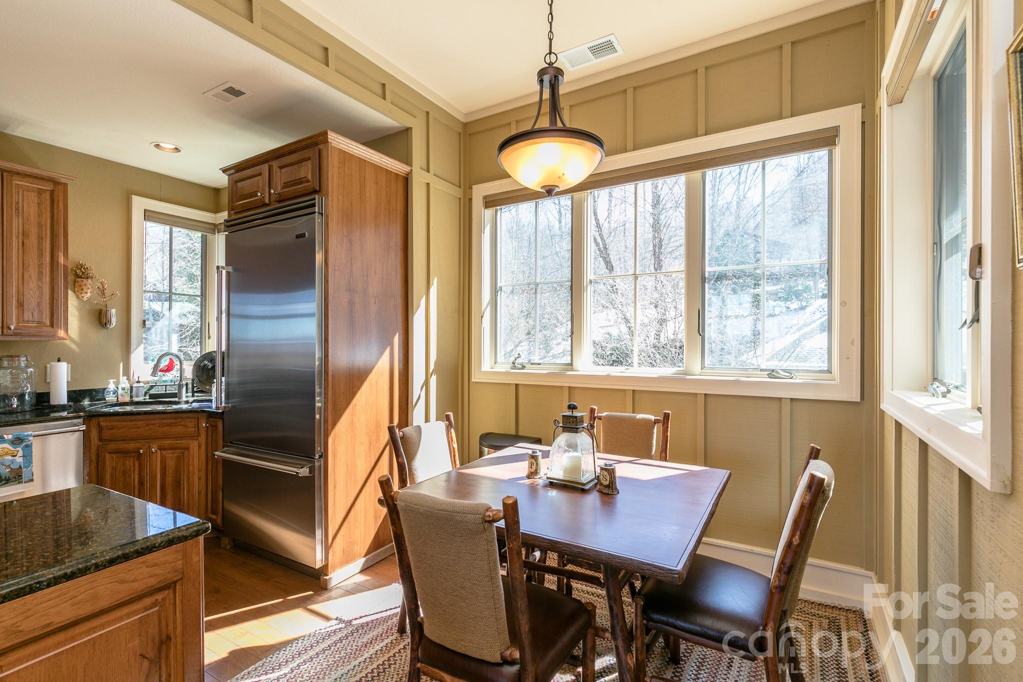 47 Creekside Way #H/301 — Burnsville
