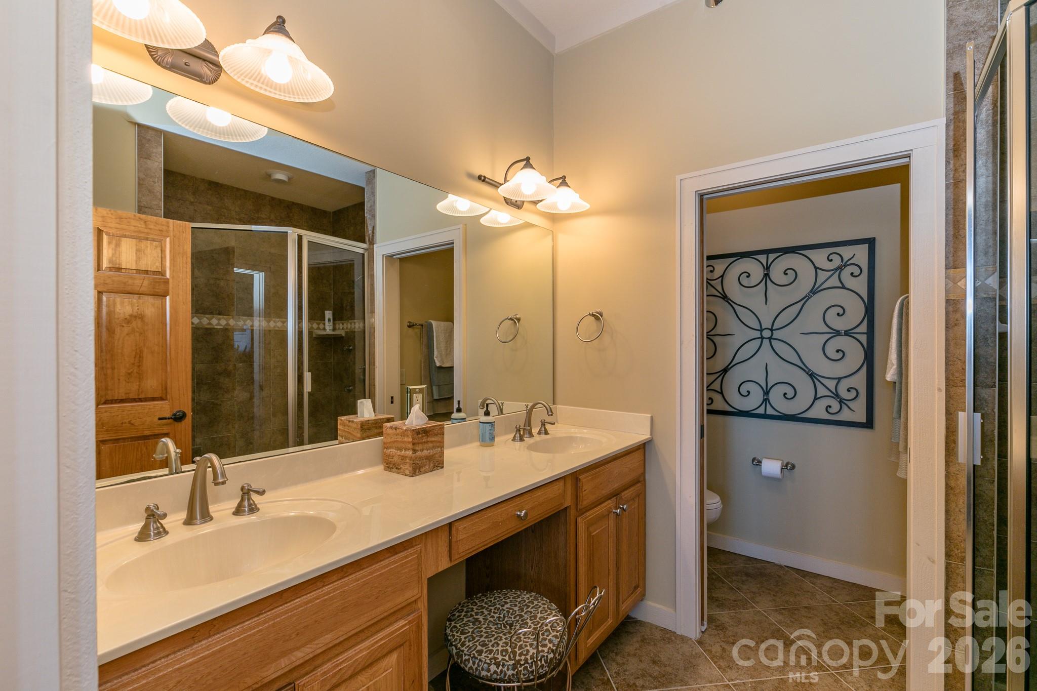 47 Creekside Way #H/301 — Burnsville