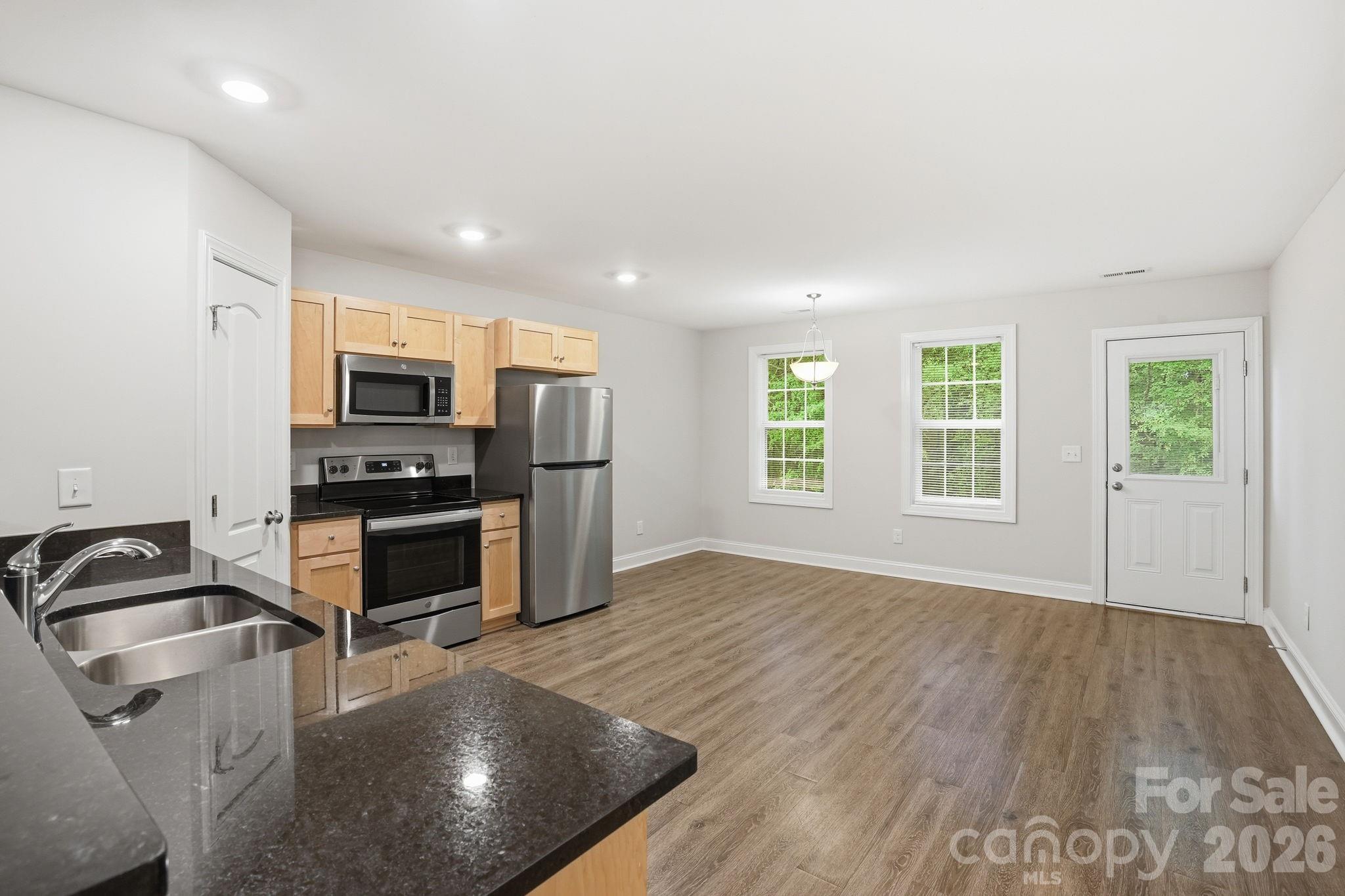 3221 Roberta Road — Concord