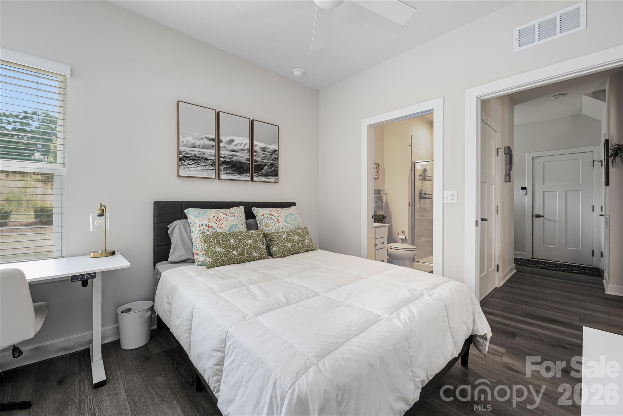 120 Welcombe Street — Mooresville