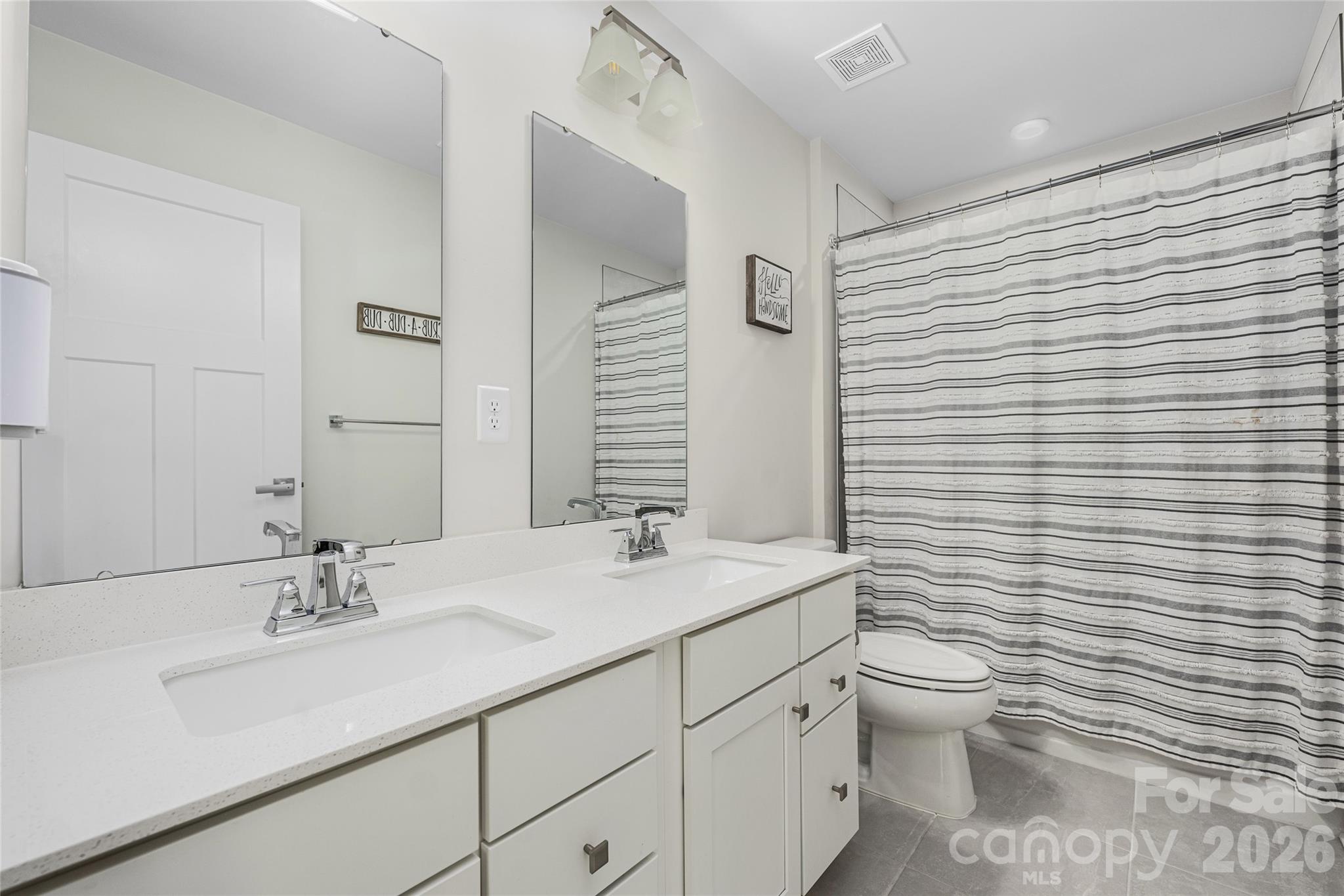 120 Welcombe Street — Mooresville