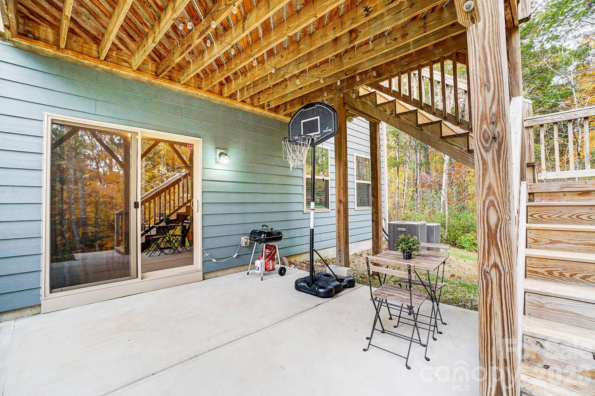 1150 Hearth Lane SW — Concord