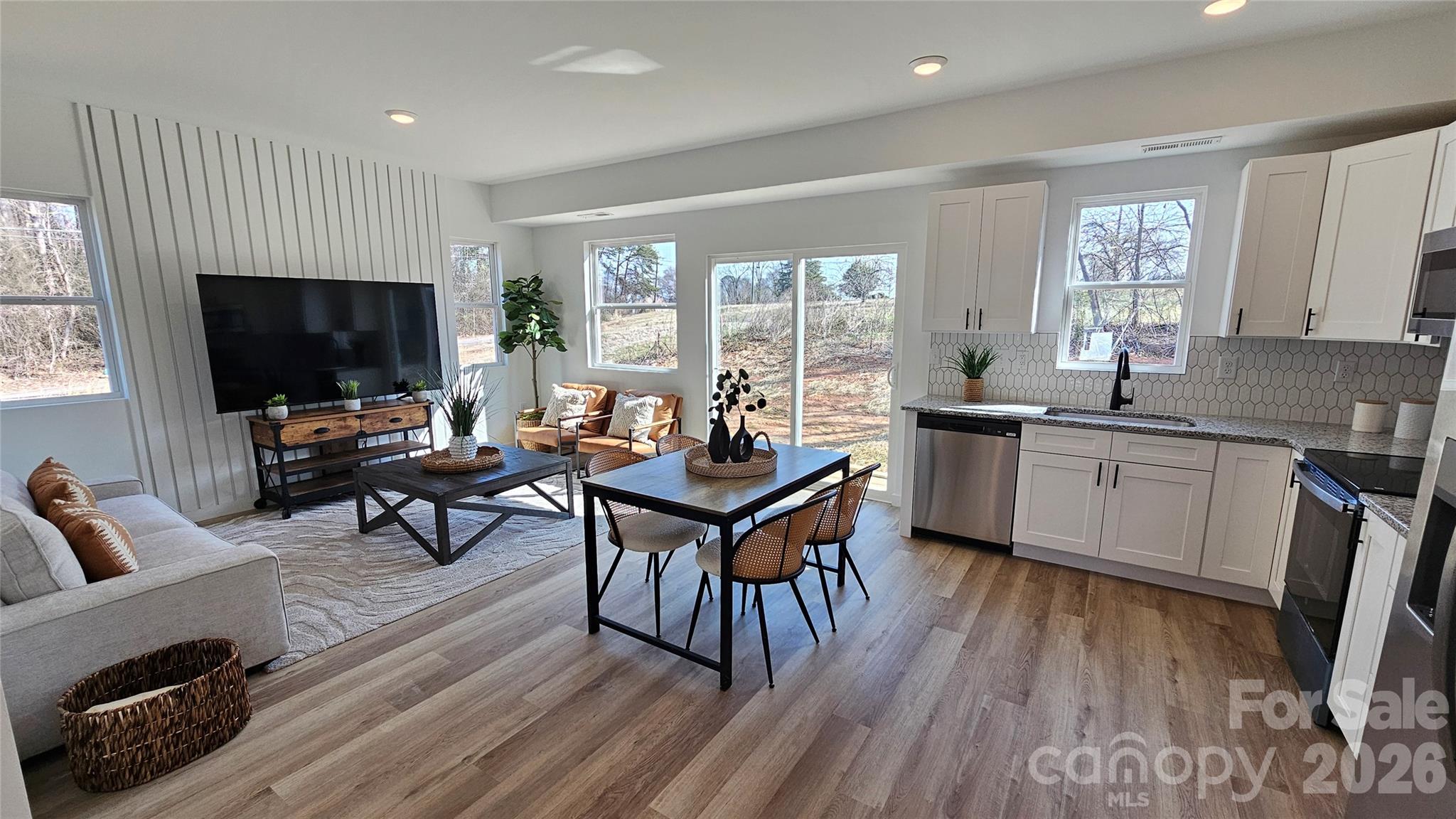 2910 21st street Lane NE — Hickory
