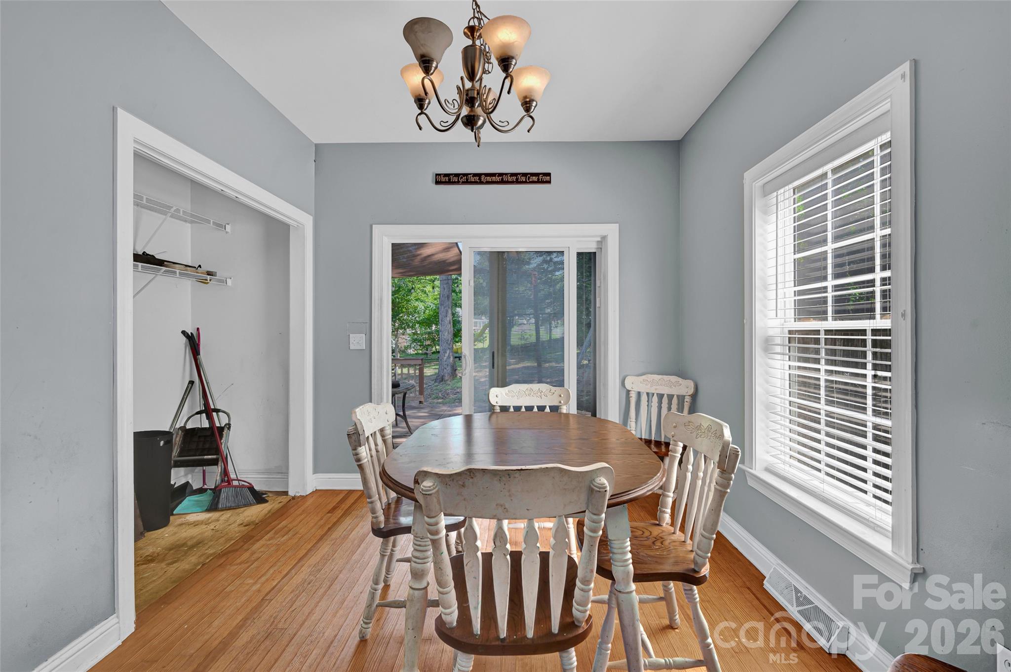 105 Queensbury Road — Troutman