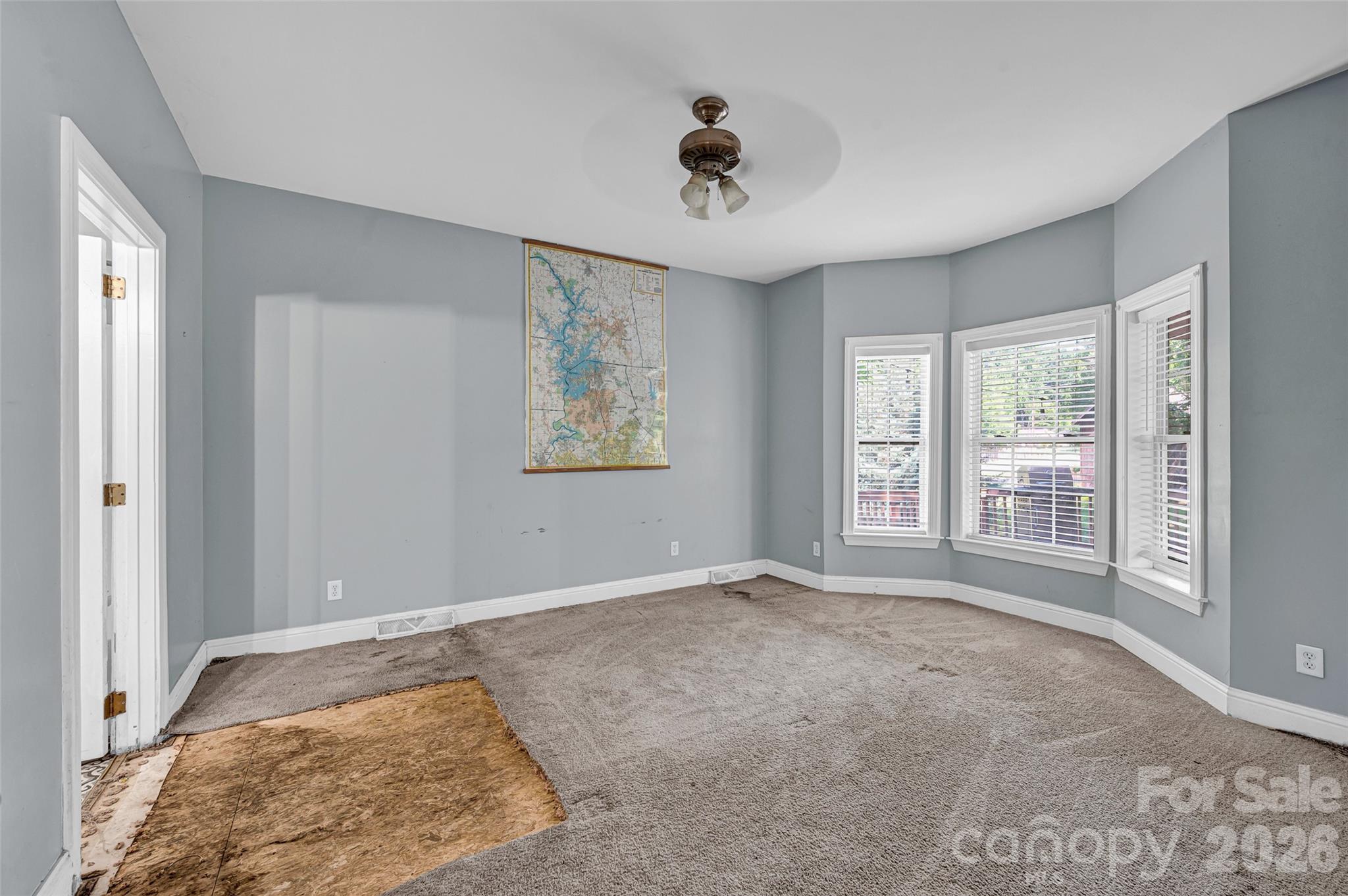 105 Queensbury Road — Troutman