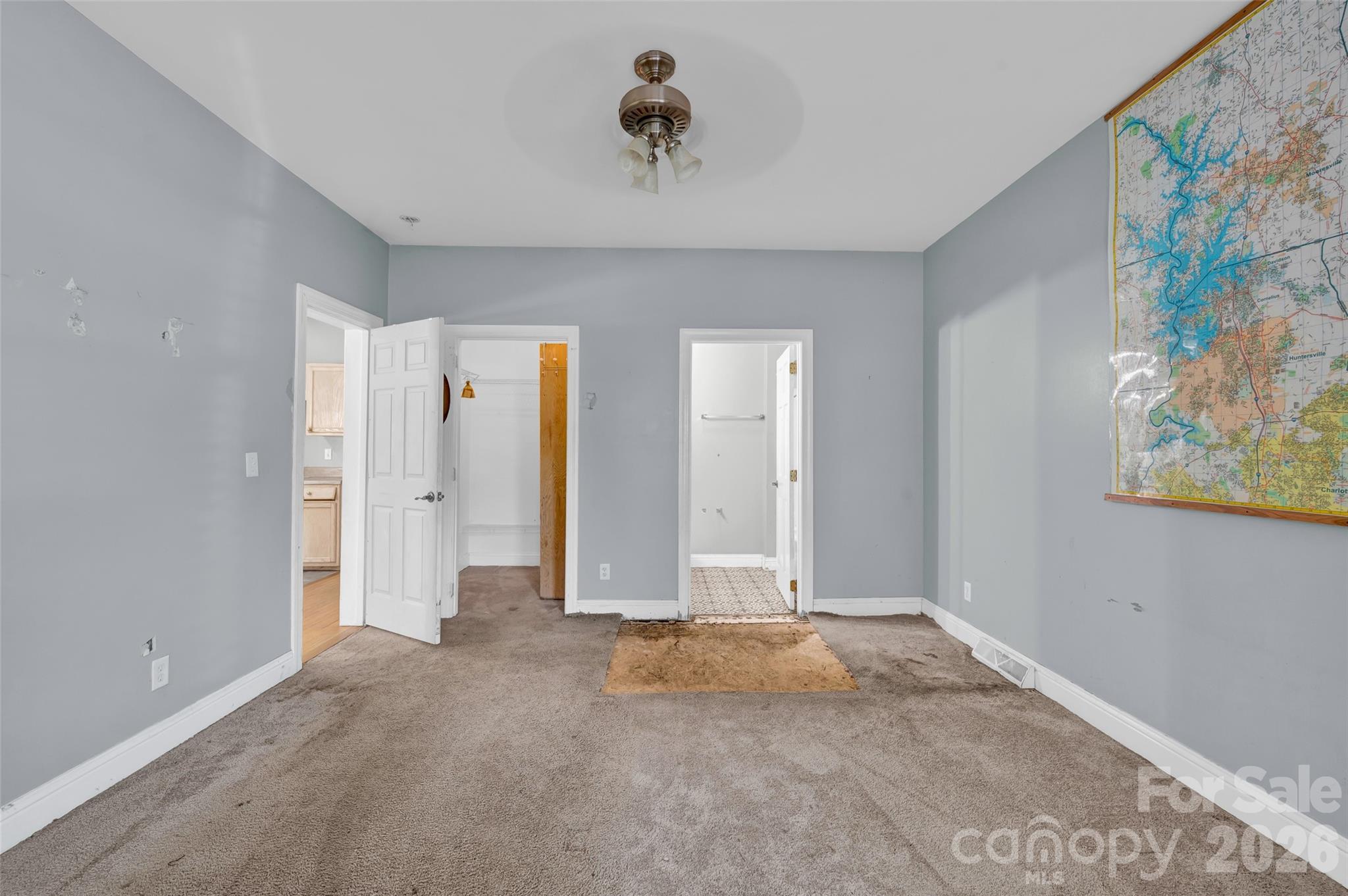 105 Queensbury Road — Troutman