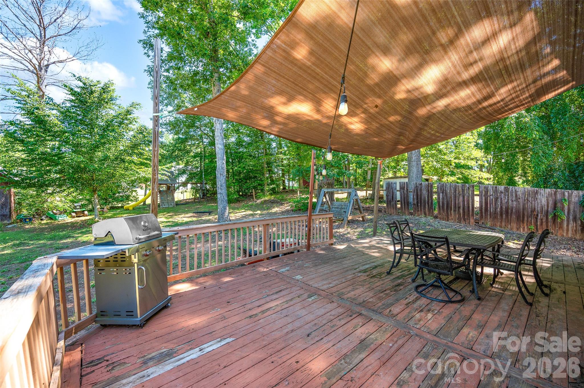 105 Queensbury Road — Troutman