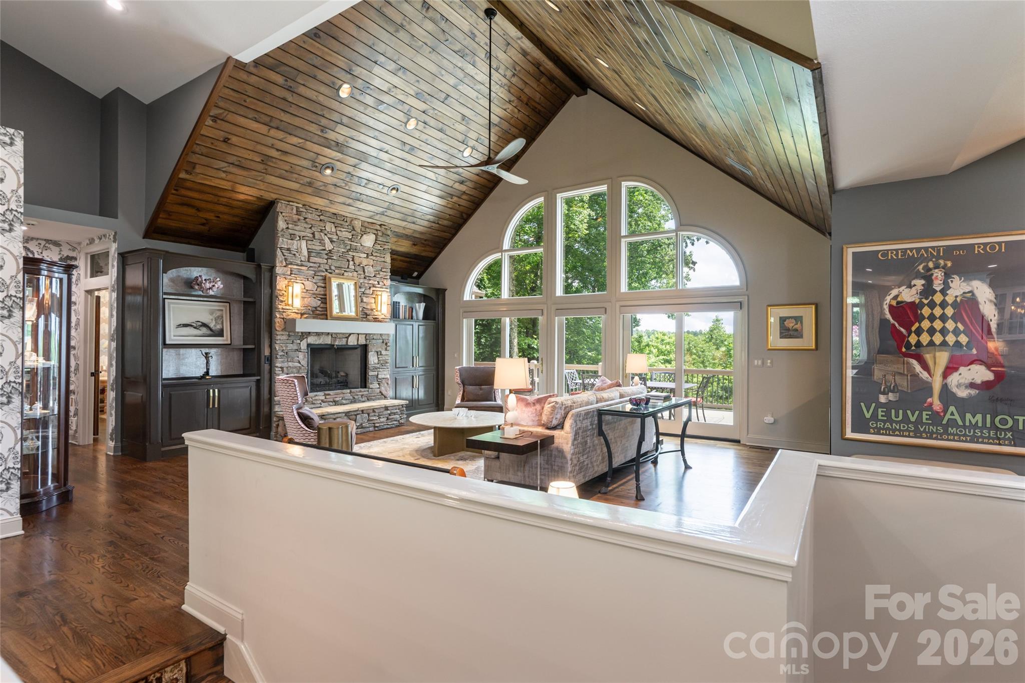 305 Piney Knoll Lane — Hendersonville