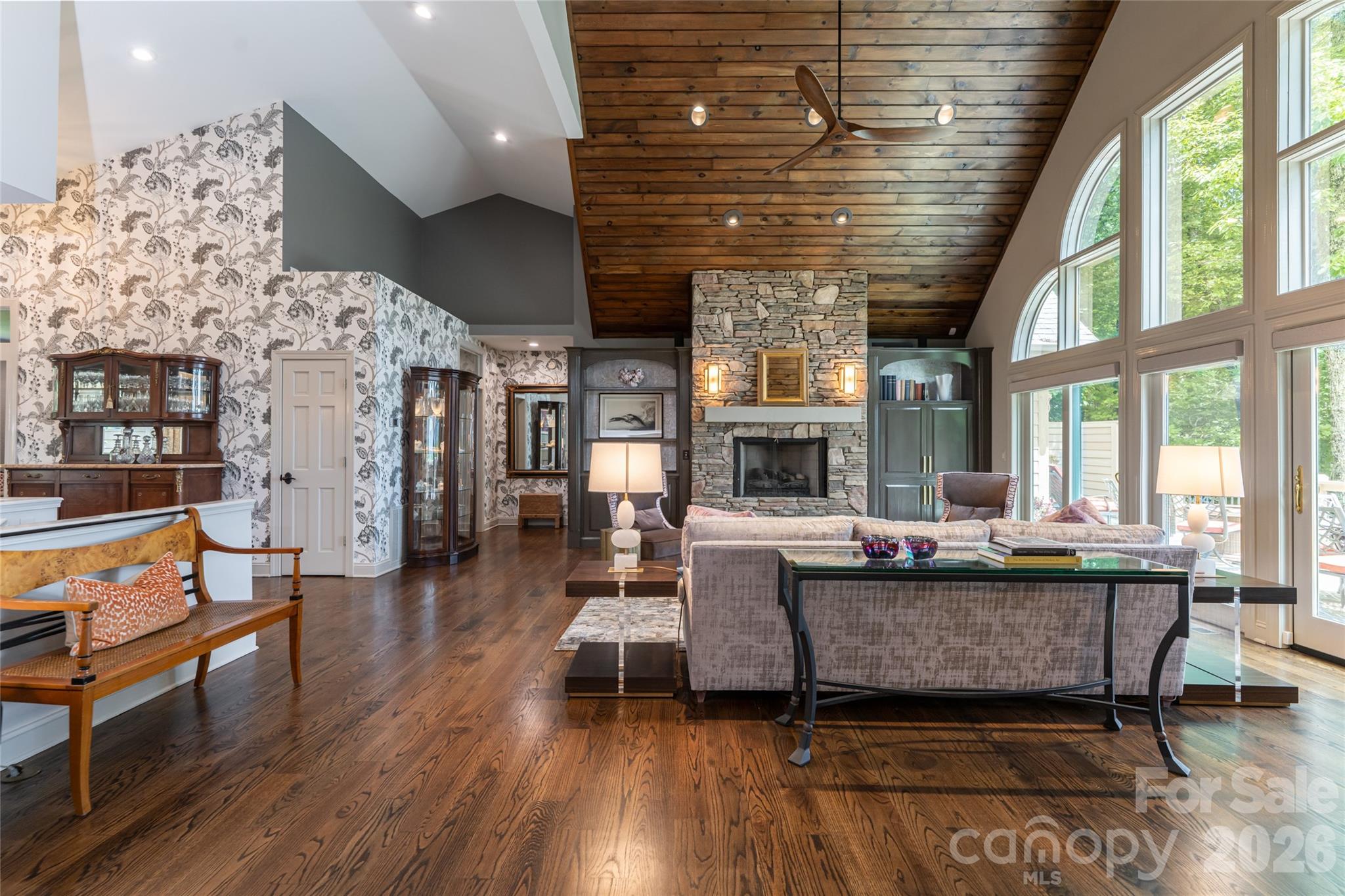 305 Piney Knoll Lane — Hendersonville