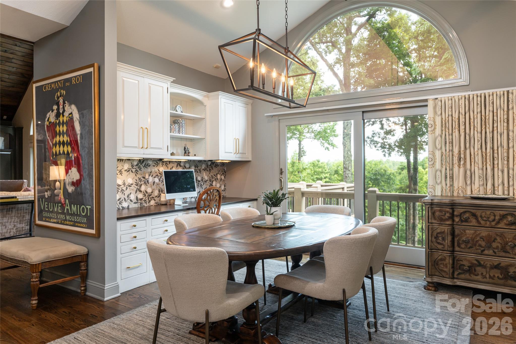 305 Piney Knoll Lane — Hendersonville