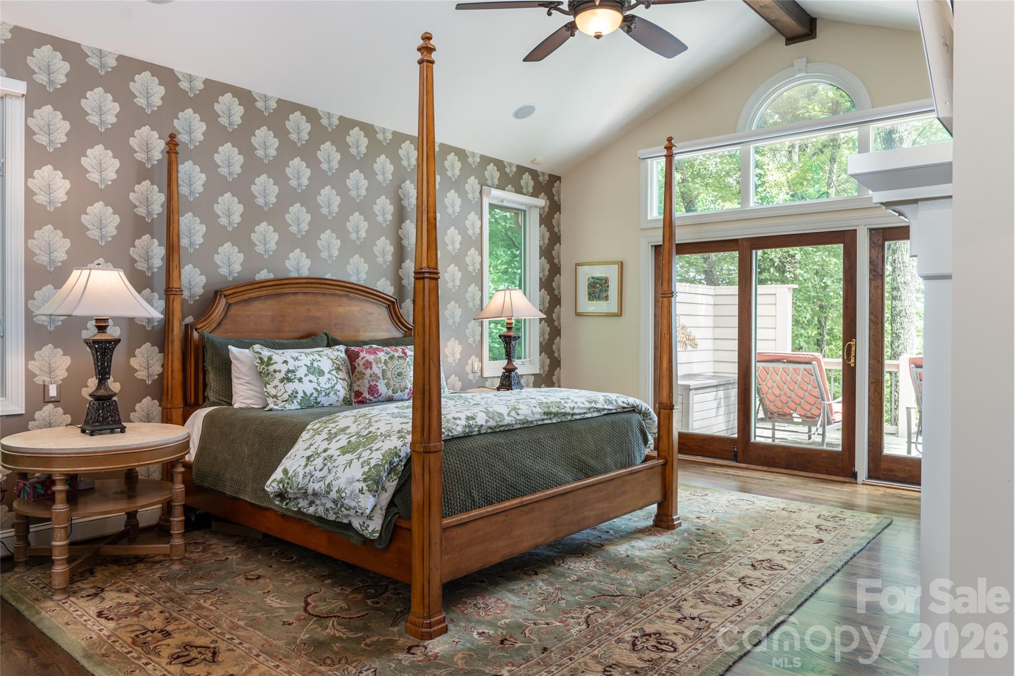 305 Piney Knoll Lane — Hendersonville