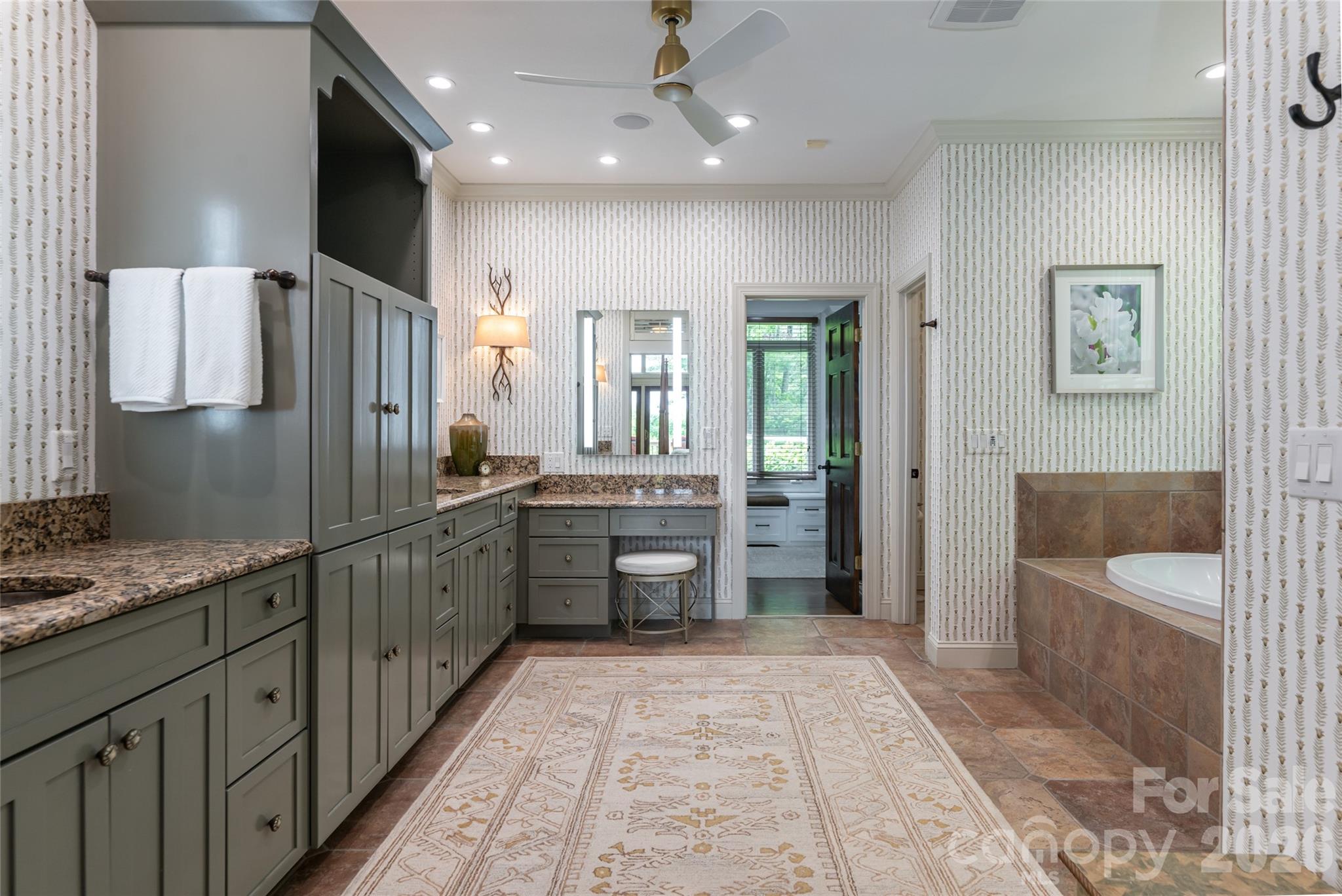 305 Piney Knoll Lane — Hendersonville