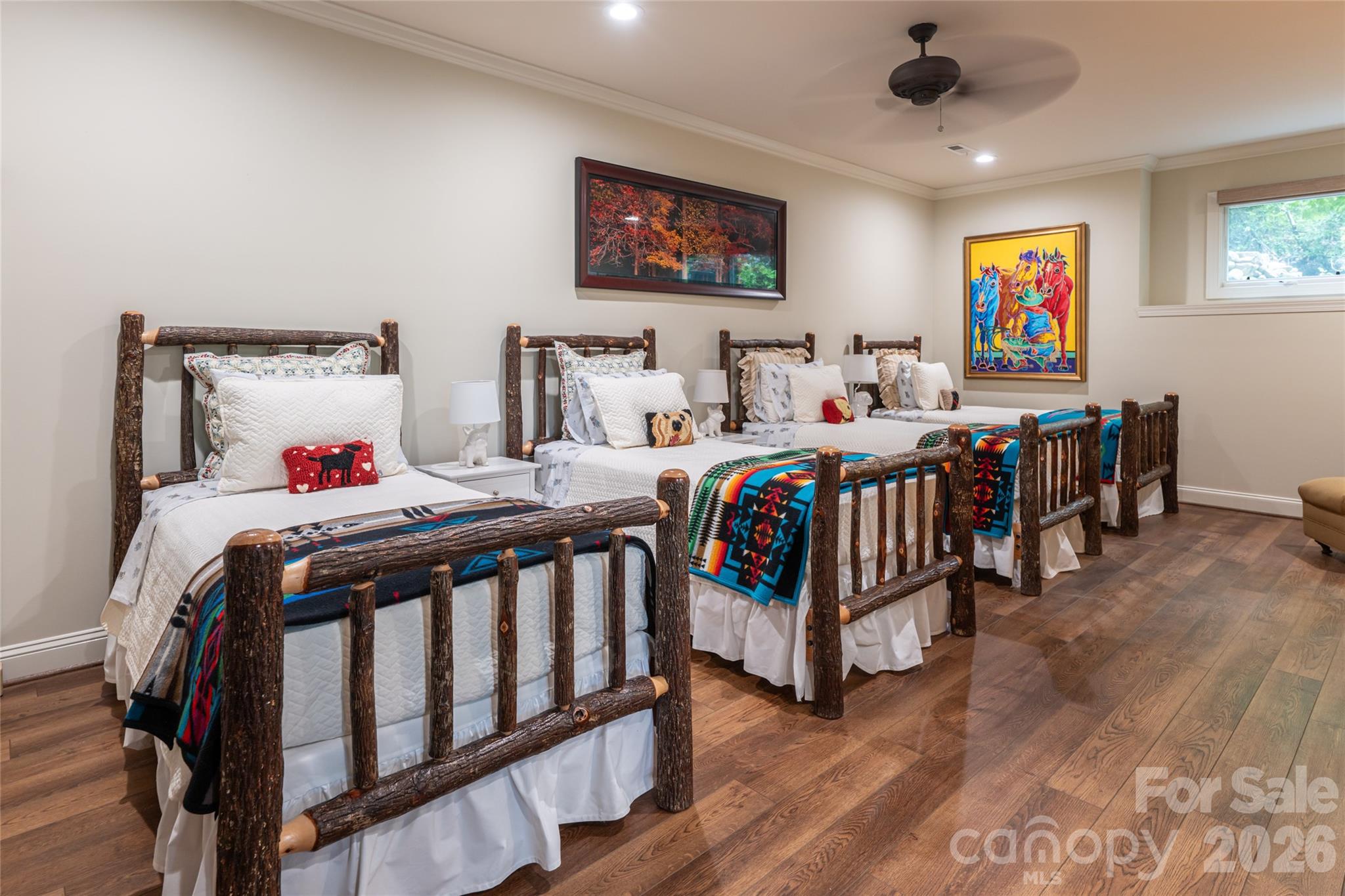 305 Piney Knoll Lane — Hendersonville
