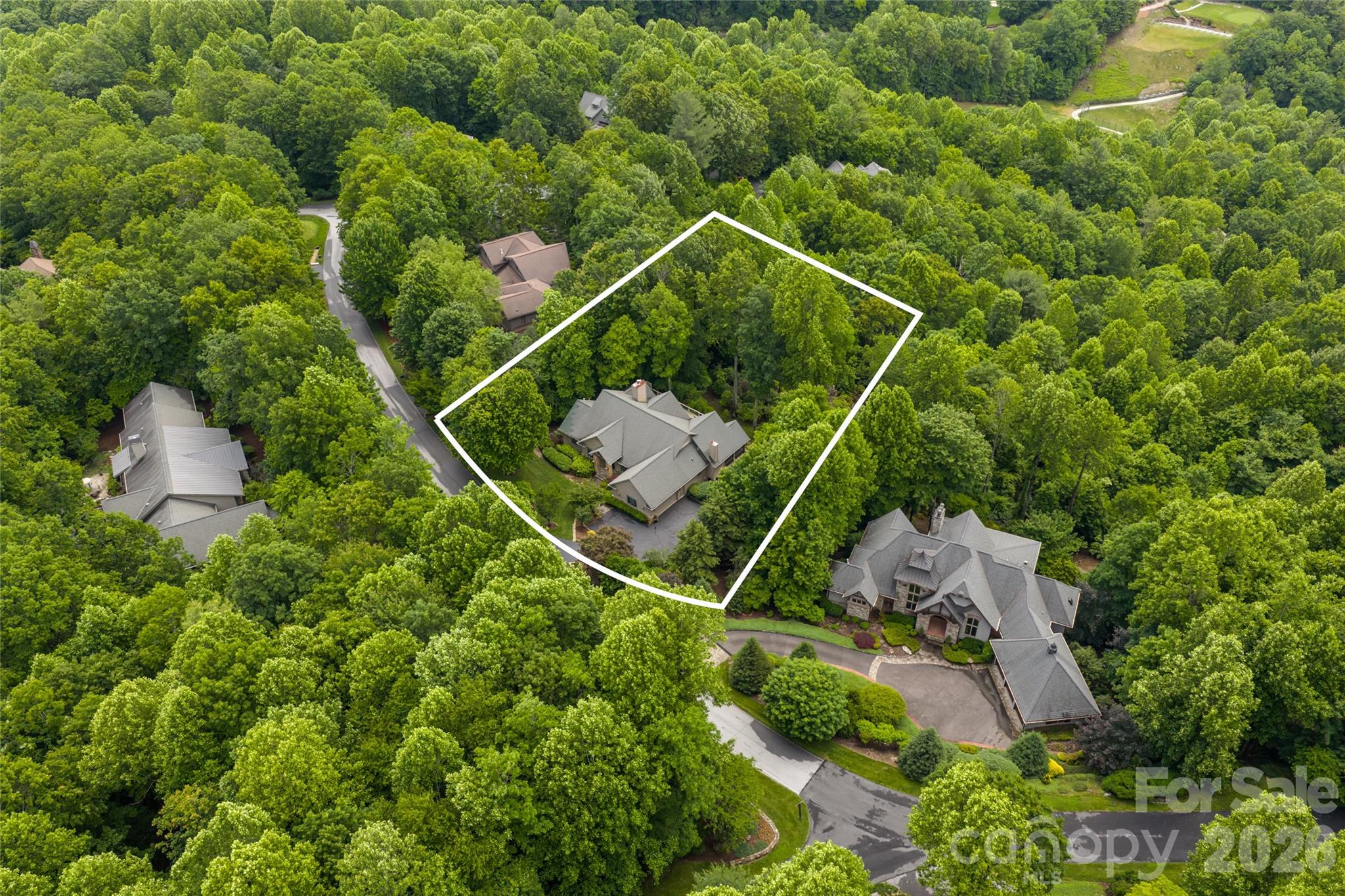 305 Piney Knoll Lane — Hendersonville