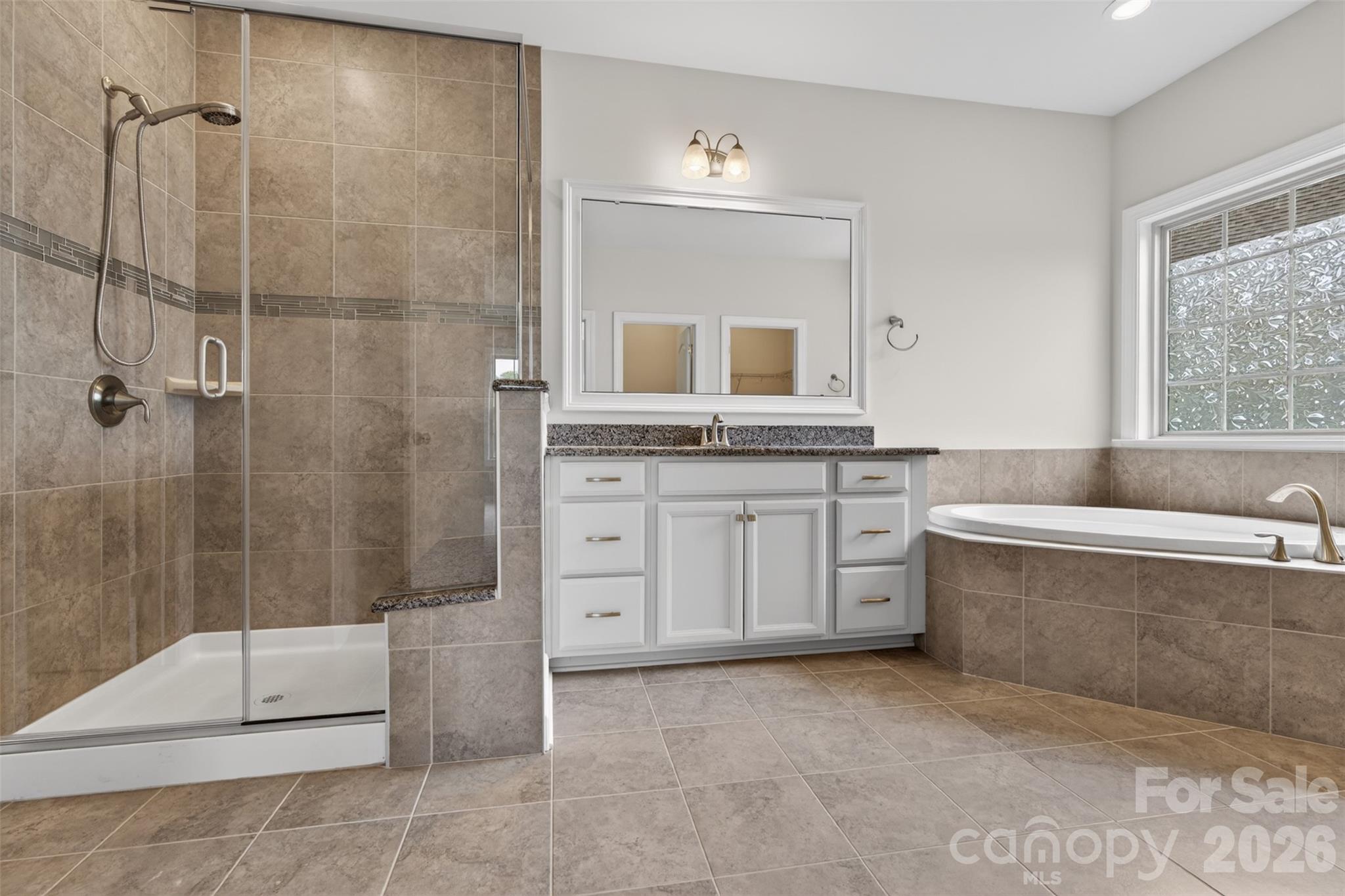 8224 Cornhill Avenue — Charlotte
