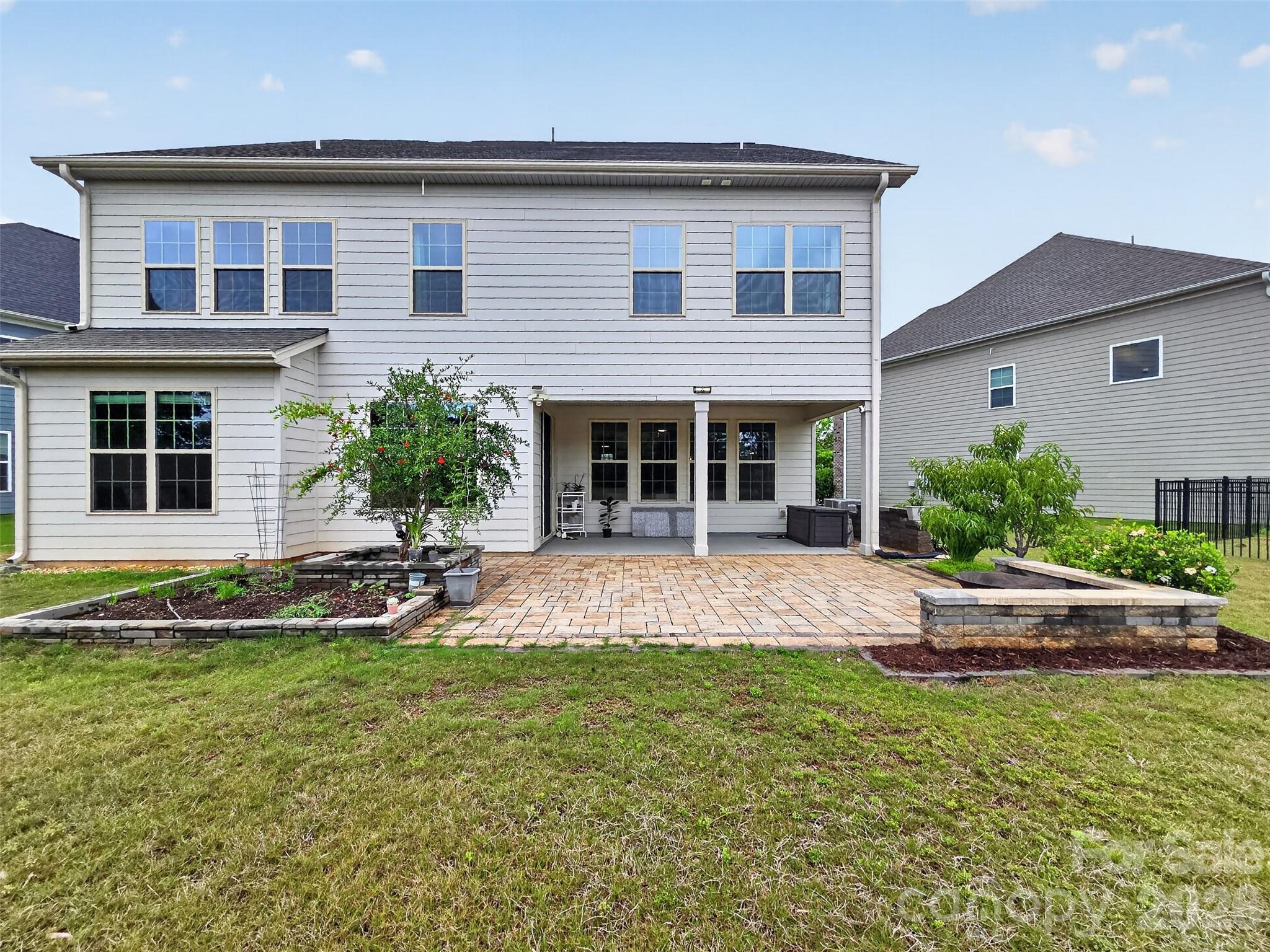 8224 Cornhill Avenue — Charlotte