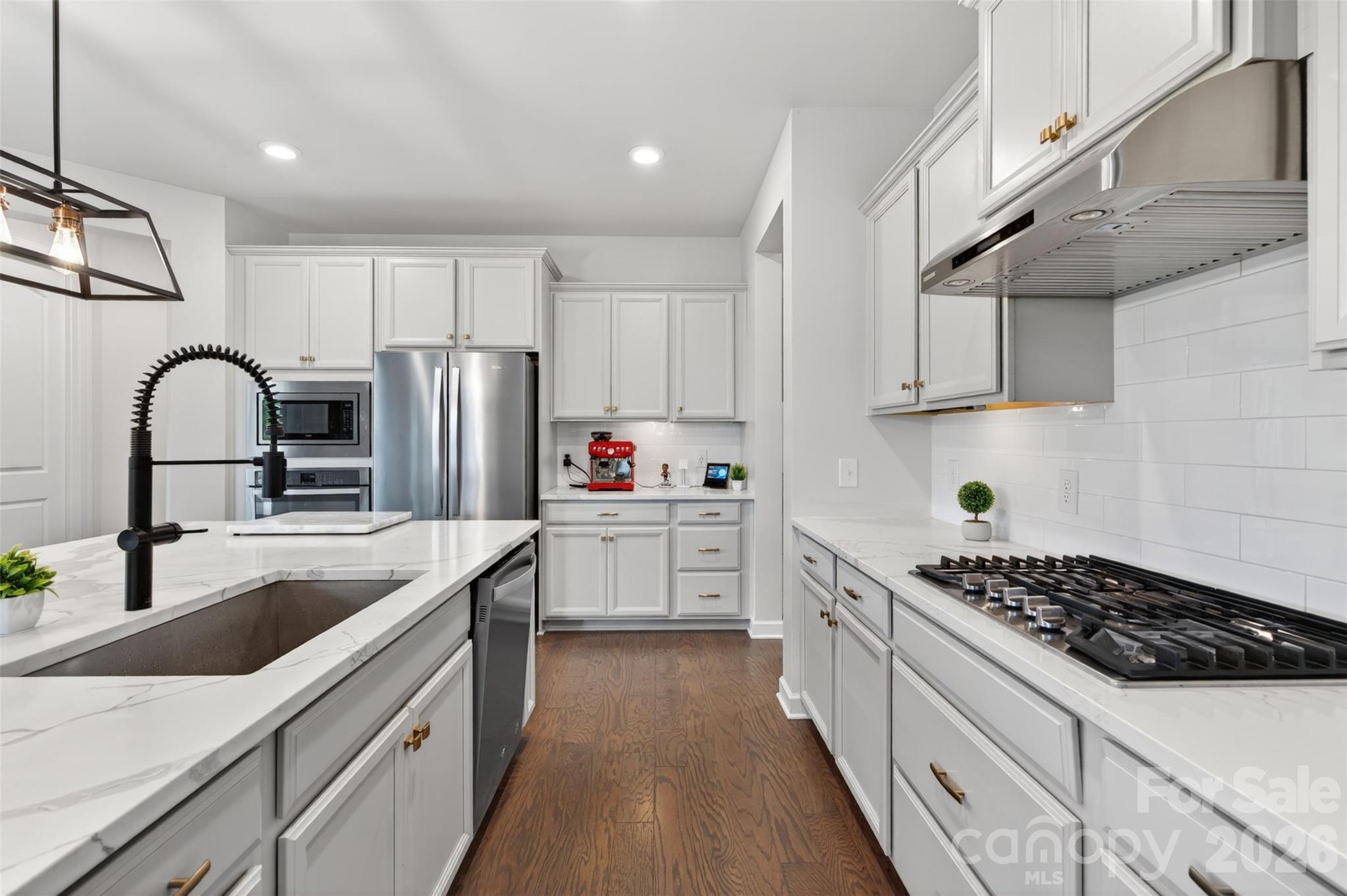 8224 Cornhill Avenue — Charlotte
