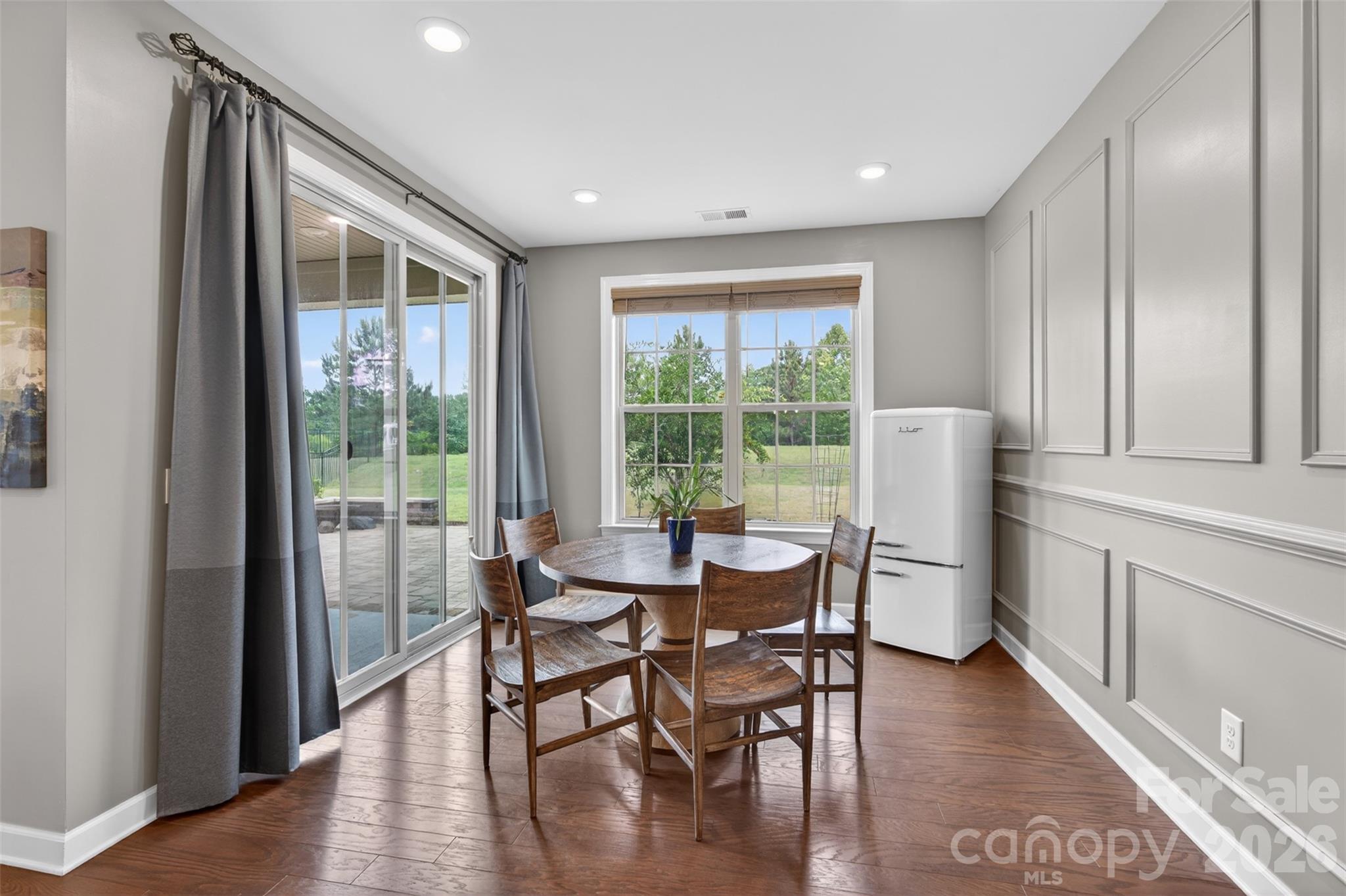 8224 Cornhill Avenue — Charlotte