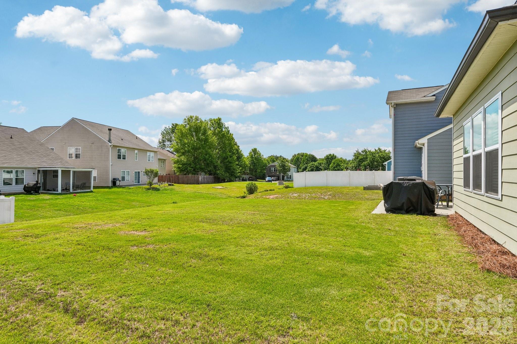 817 Alexander Commons Drive — Monroe