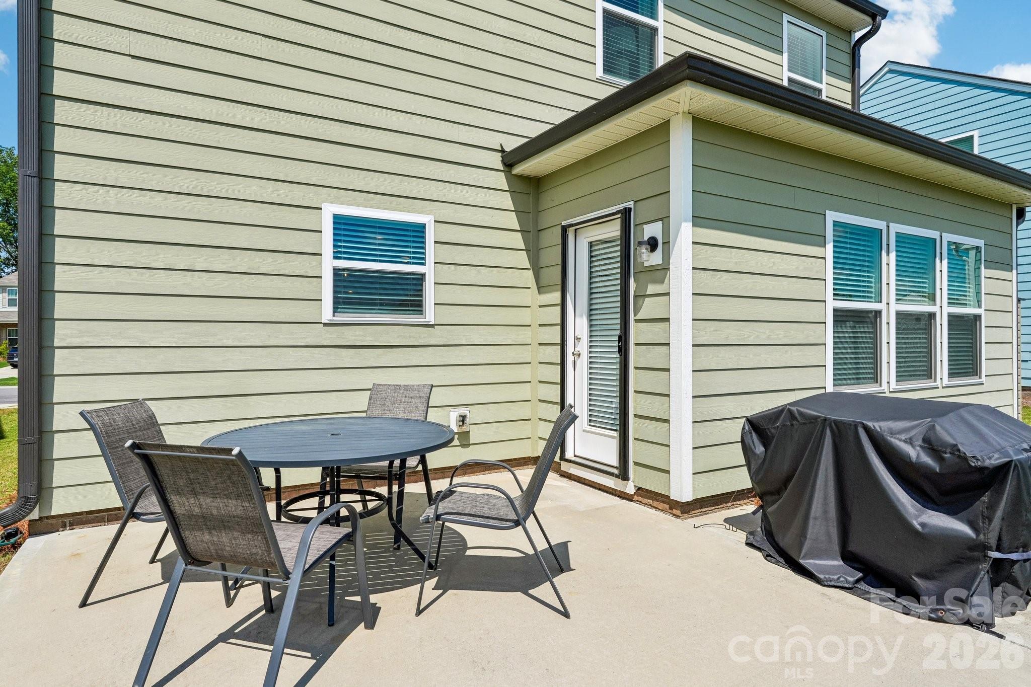 817 Alexander Commons Drive — Monroe
