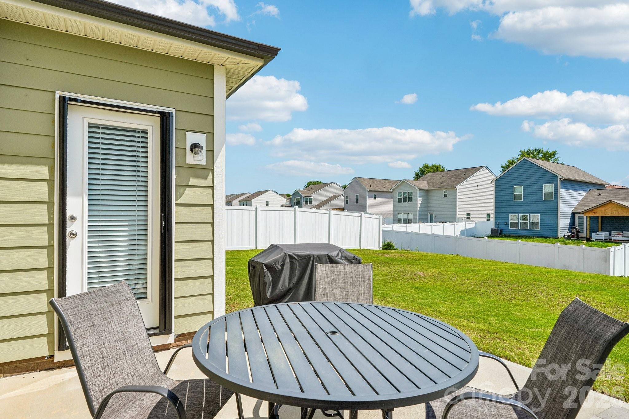 817 Alexander Commons Drive — Monroe