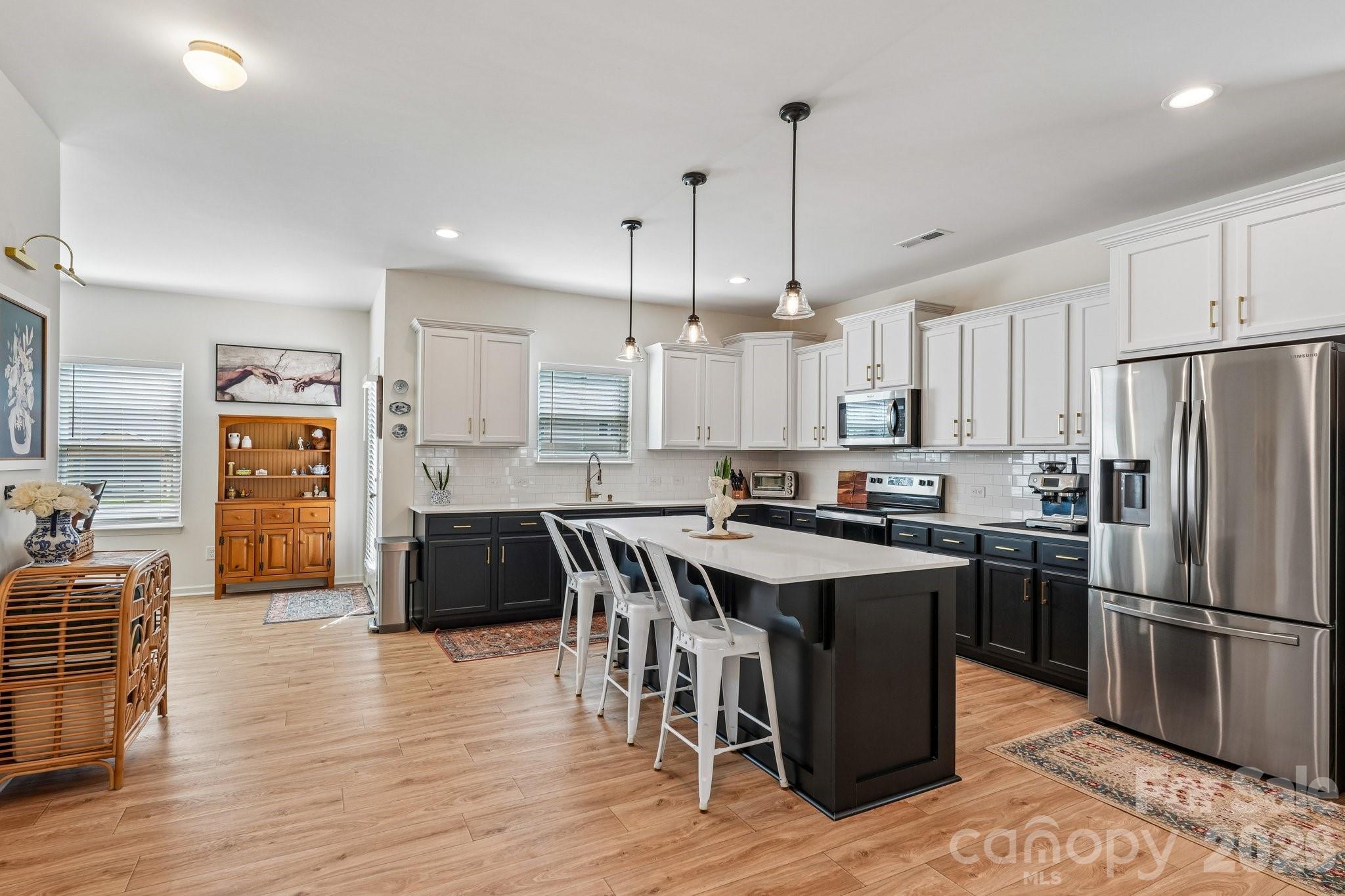 817 Alexander Commons Drive — Monroe