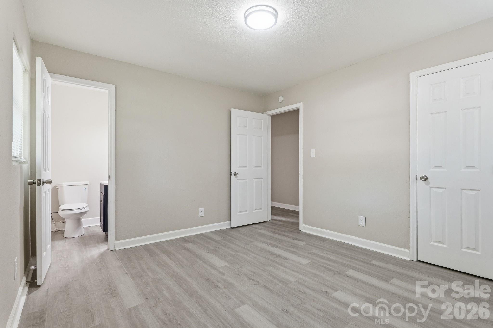 810 Echo Glen Road — Charlotte