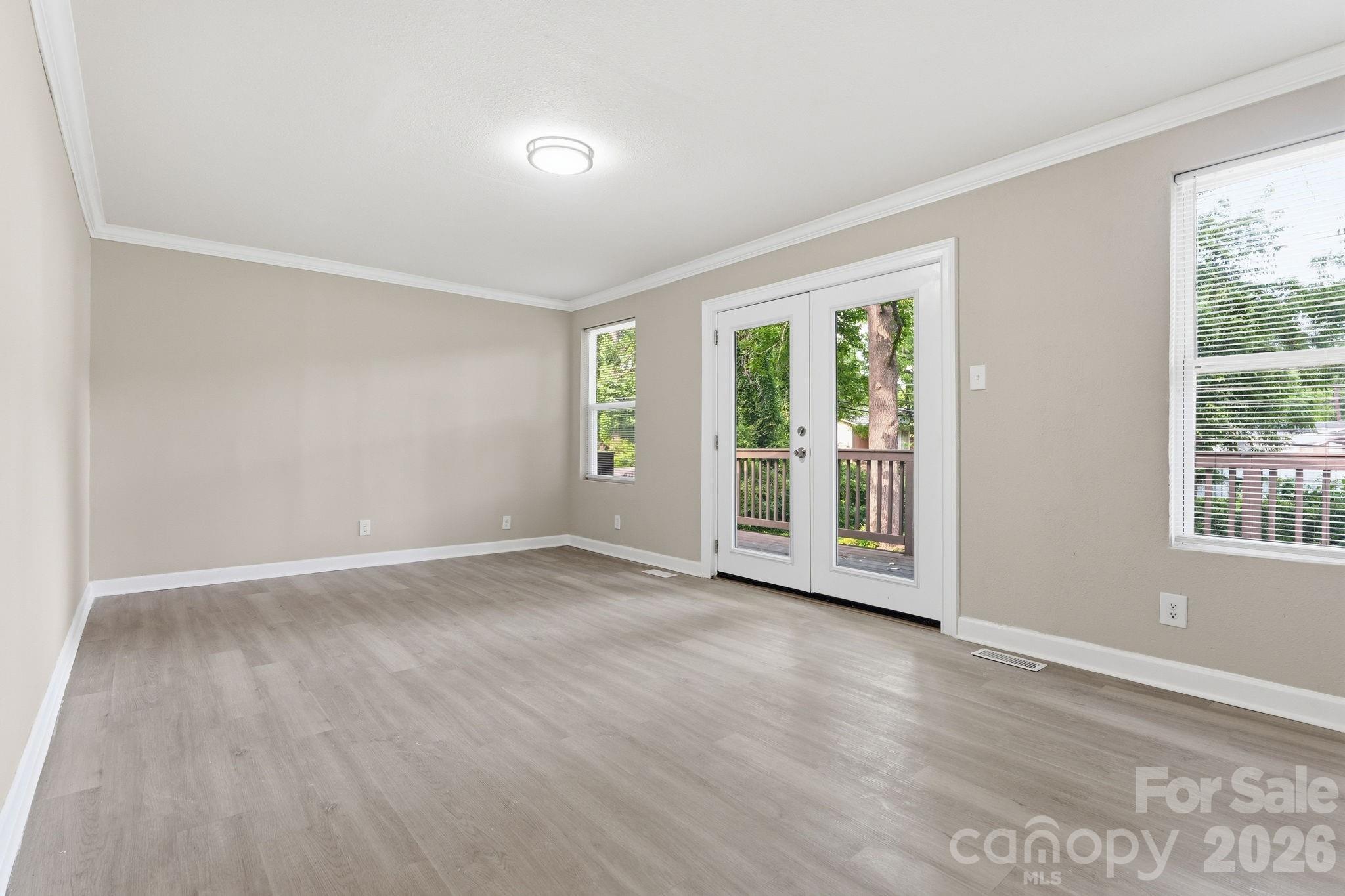 810 Echo Glen Road — Charlotte