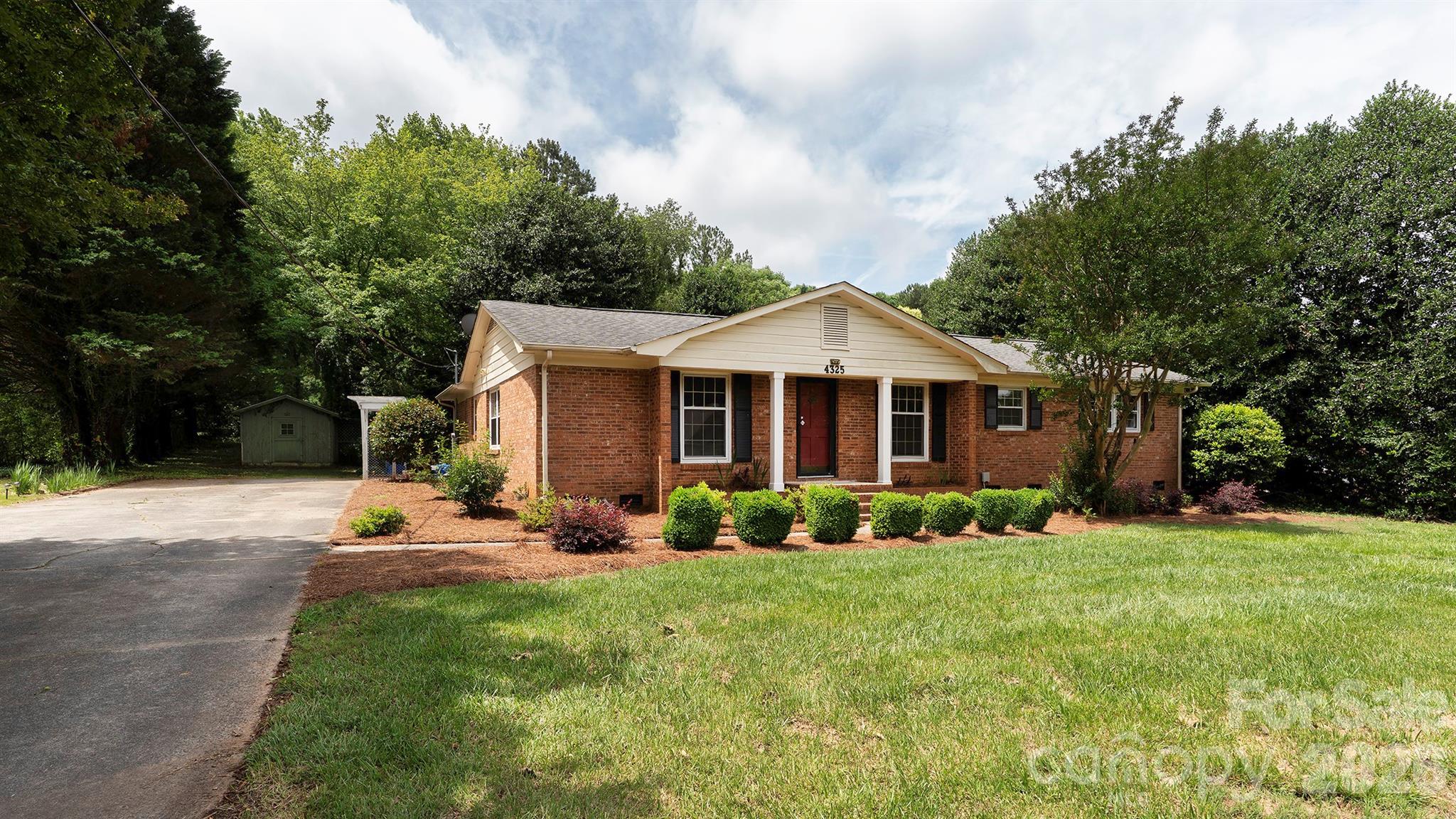 4325 Shea Lane — Mint Hill