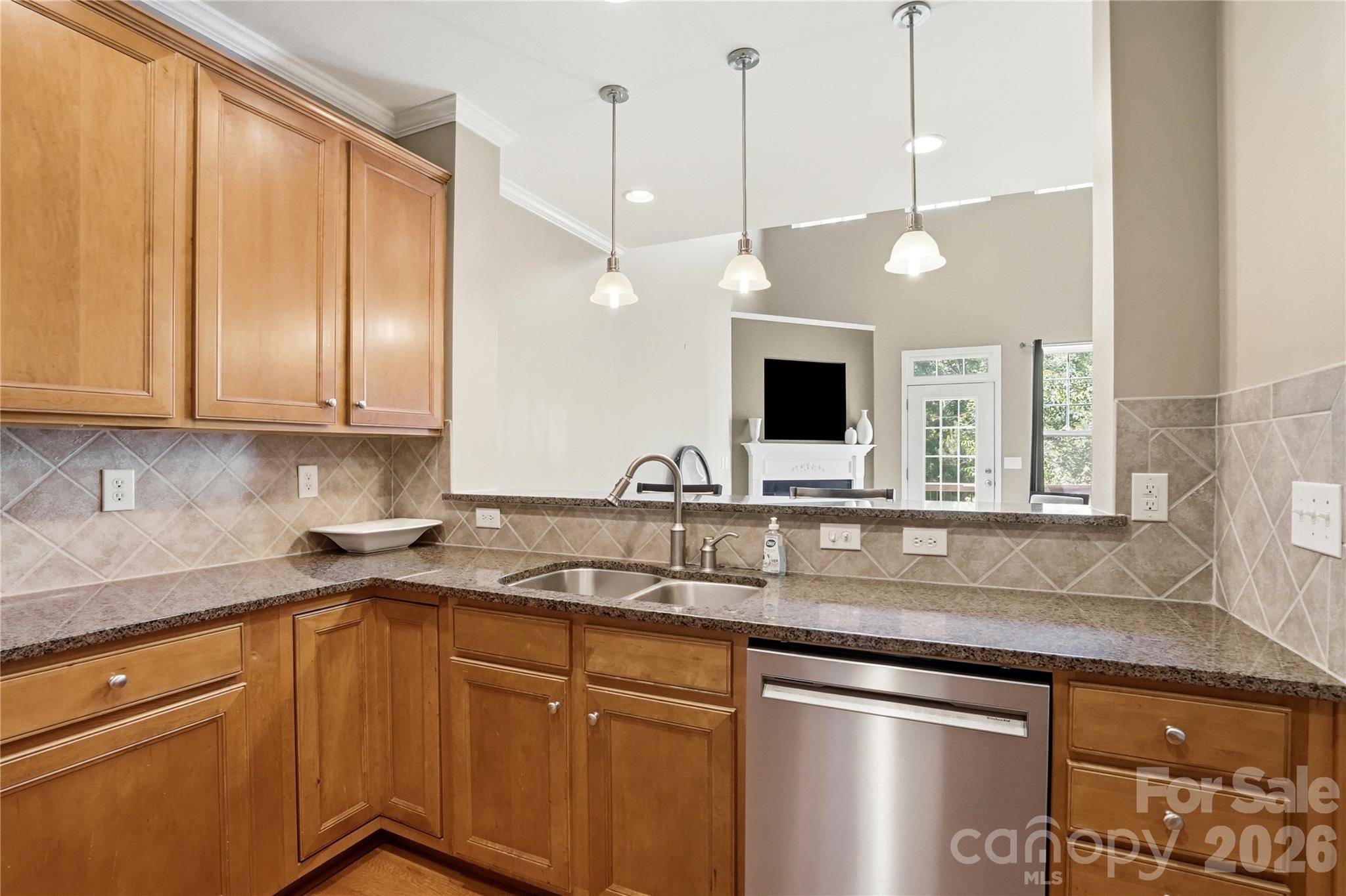 2084 Calloway Pines Drive — Tega Cay