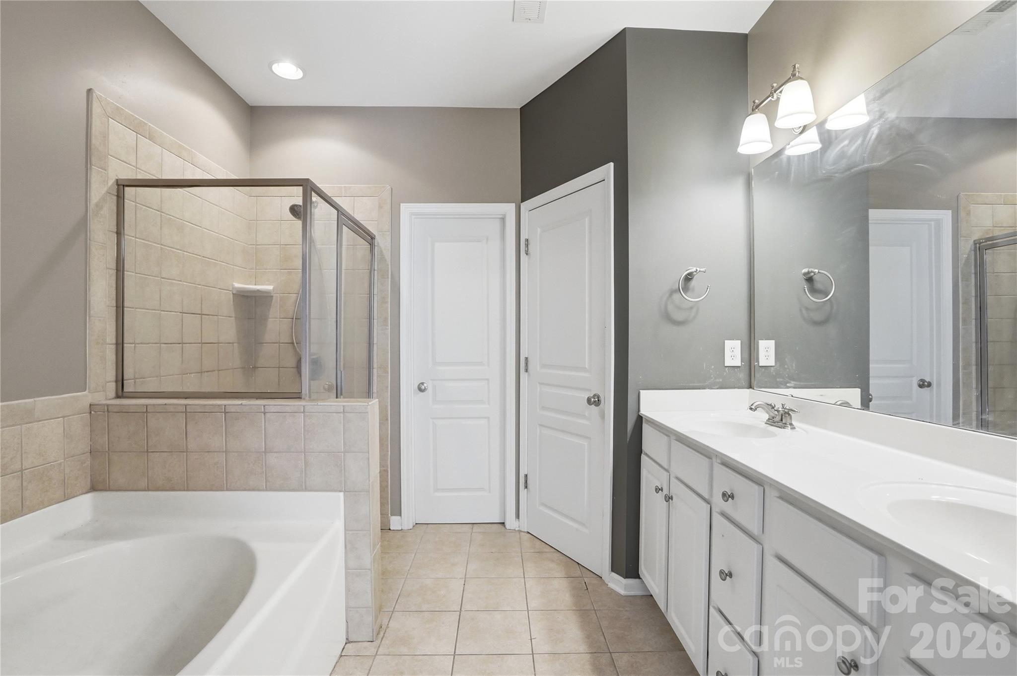 2084 Calloway Pines Drive — Tega Cay