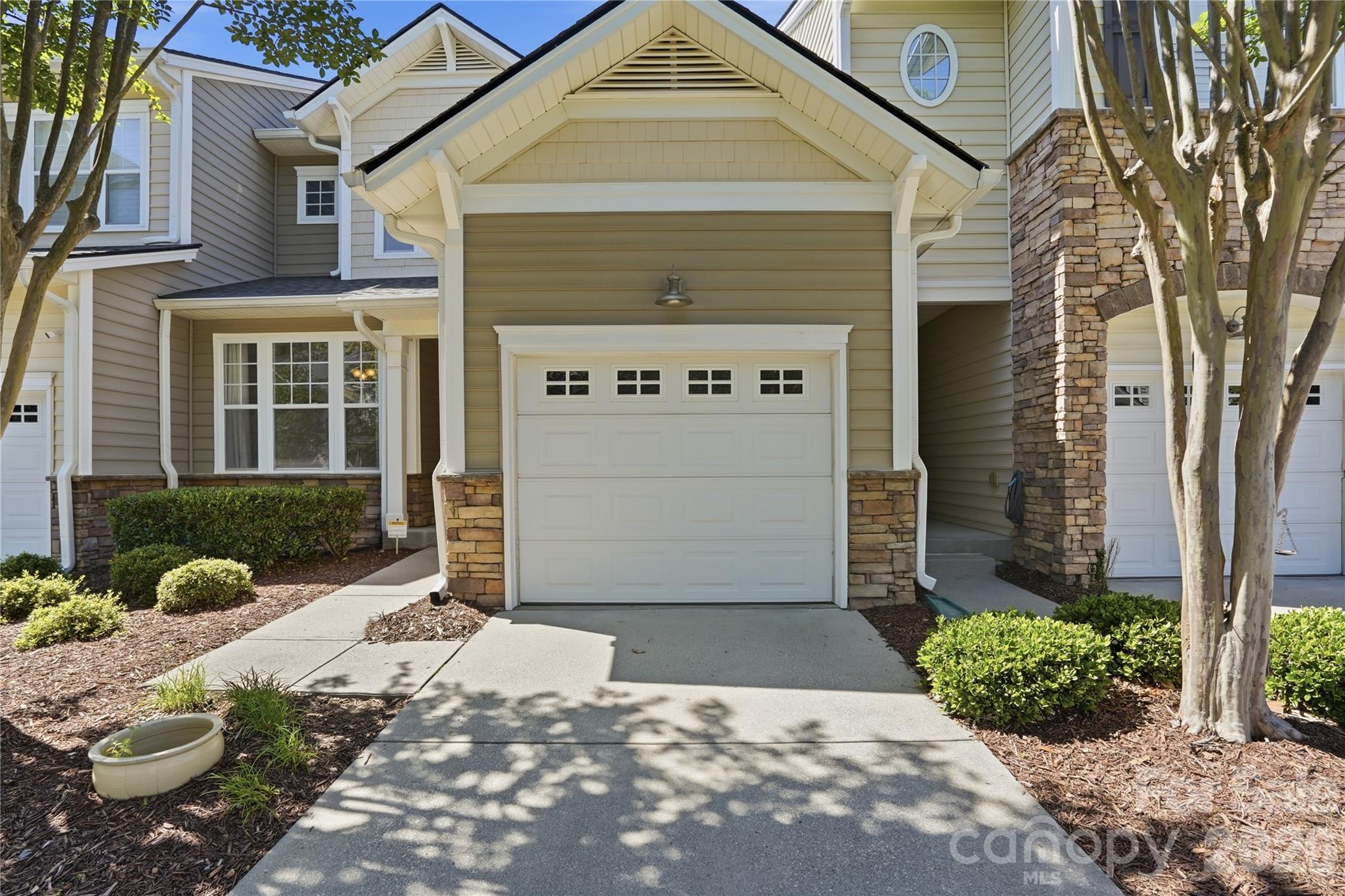 2084 Calloway Pines Drive — Tega Cay