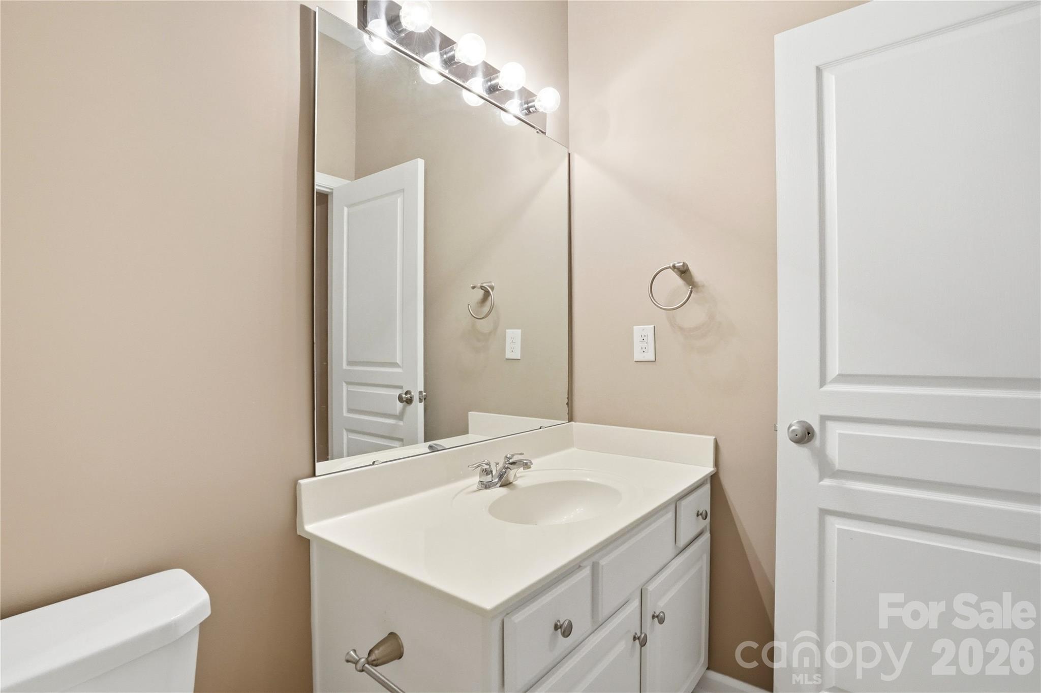 2084 Calloway Pines Drive — Tega Cay